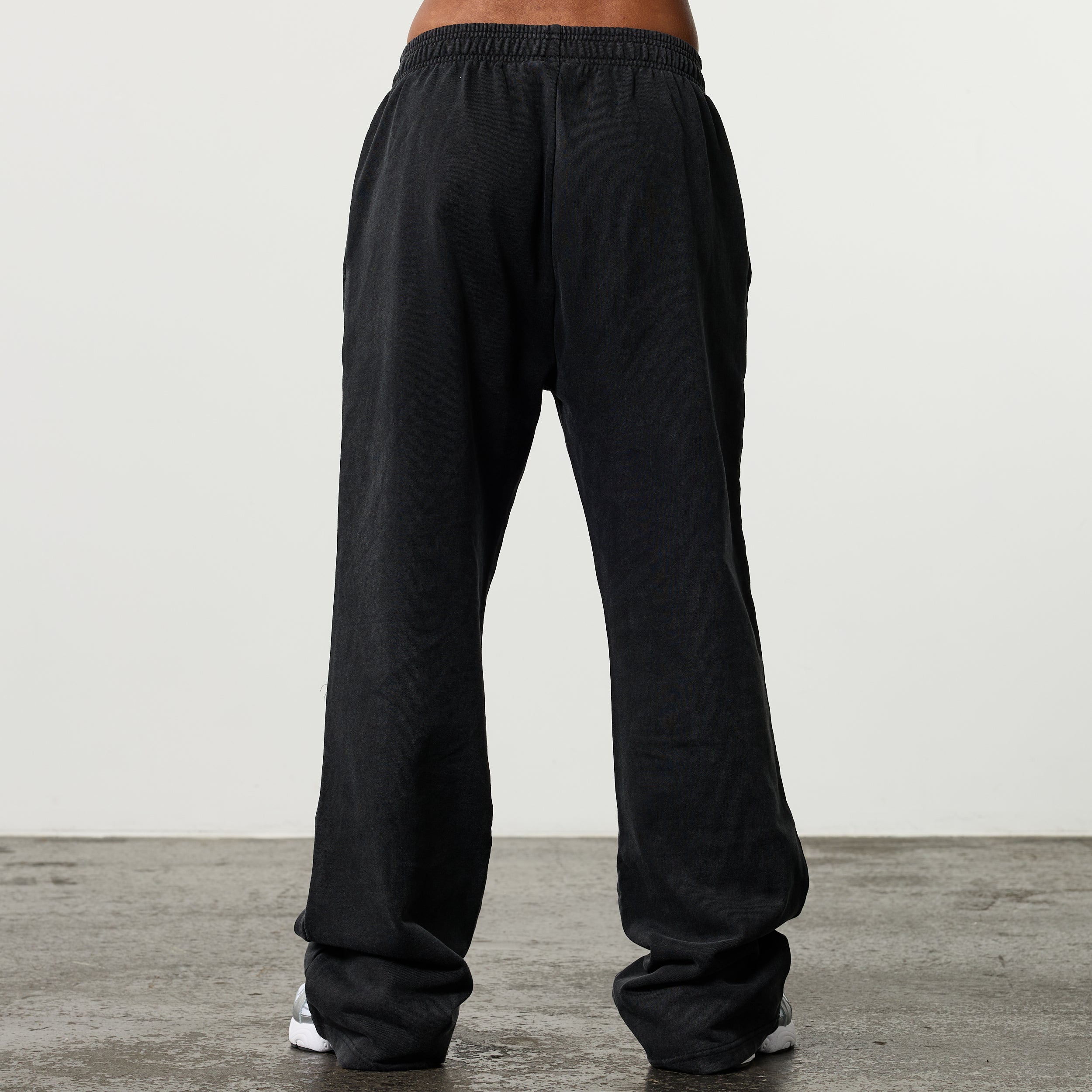 BUBBLE BLACK PETITE STRAIGHT LEG SWEATPANTS