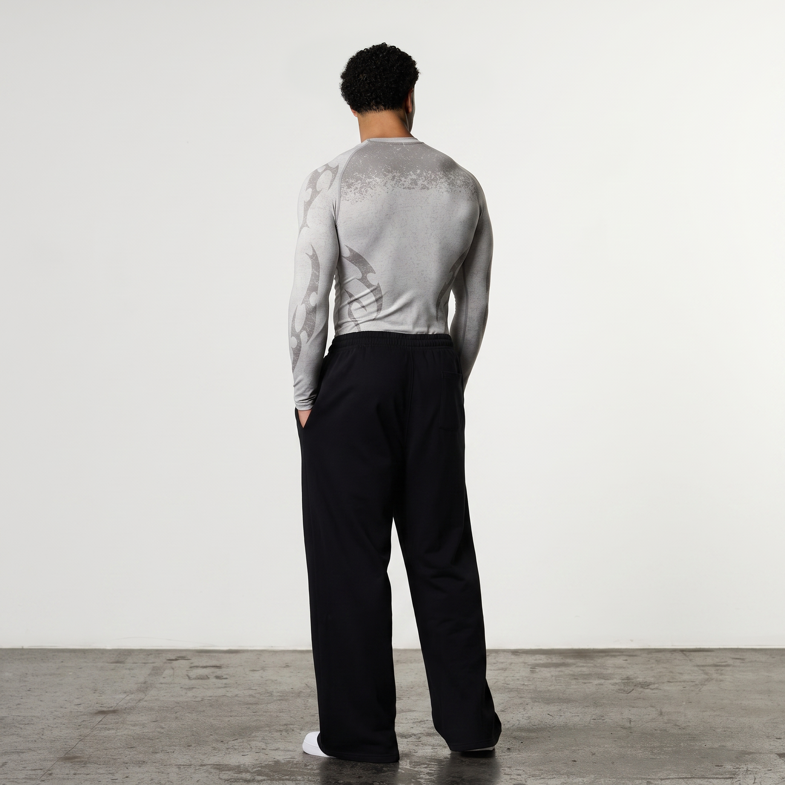 TRIBAL COMPRESSION LIGHT GREY LONG SLEEVE T SHIRT