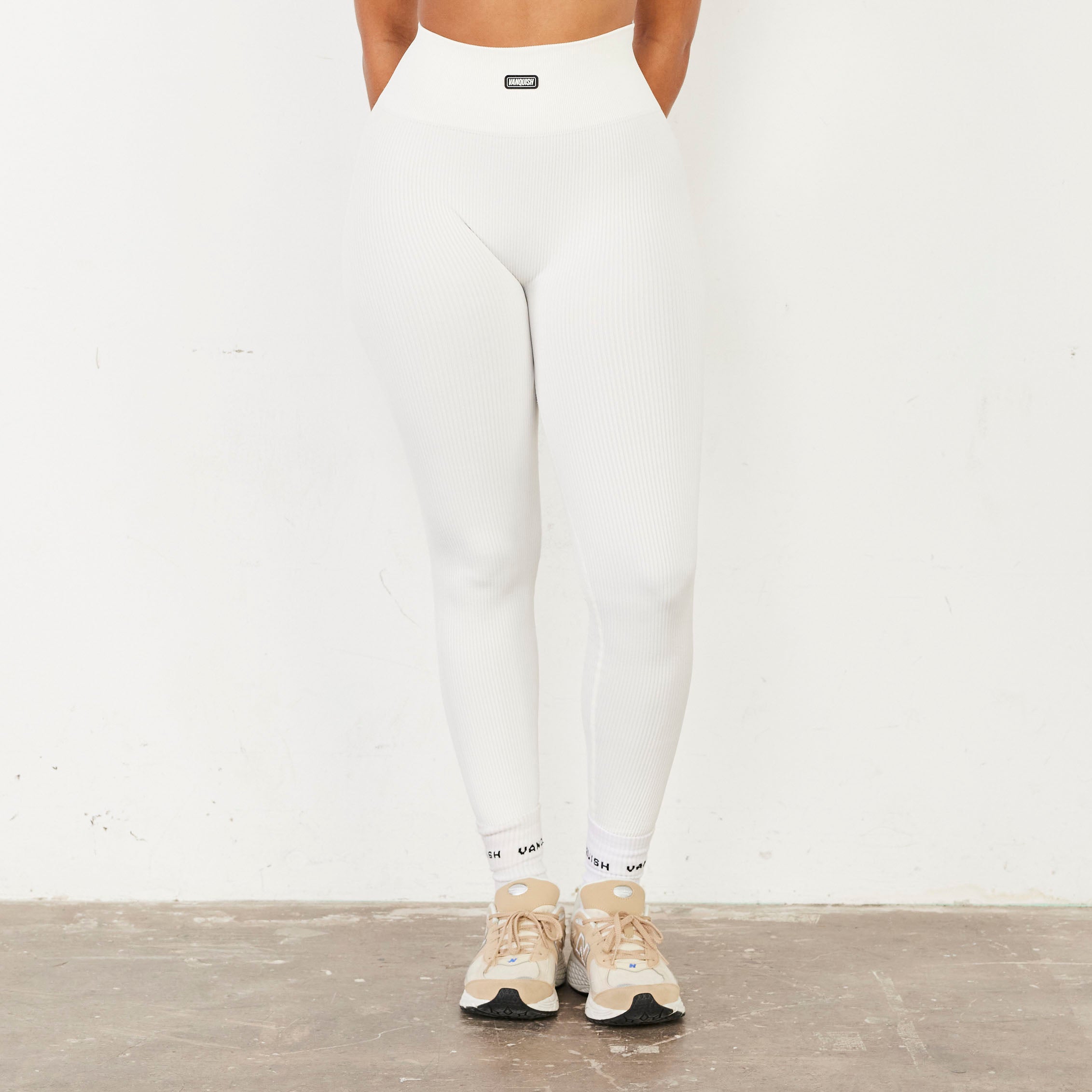 Vanquish – Gerippte, nahtlose Marshmallow-Leggings