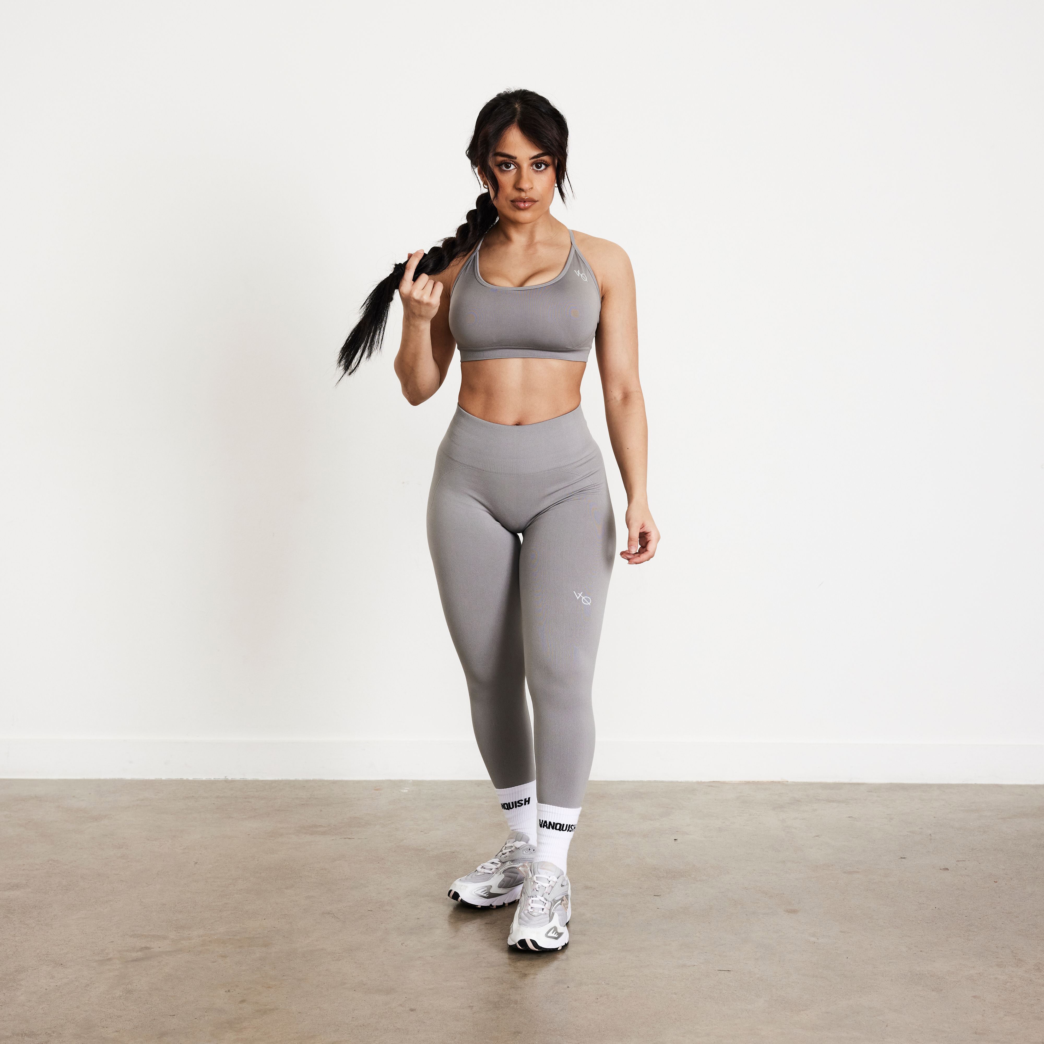 Vanquish Elevate Seamless Petite – Leggings in Rauchgrau