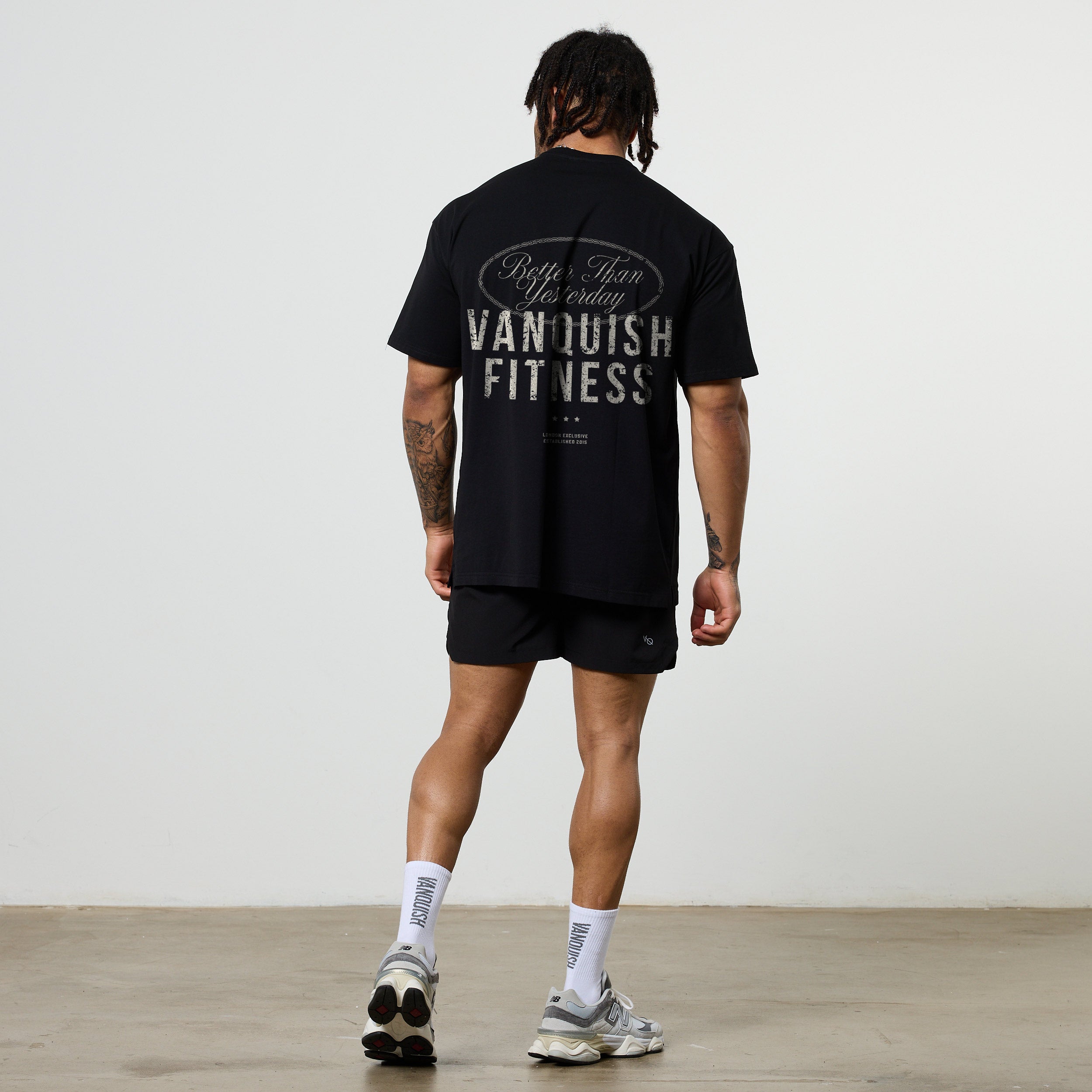 Vanquish – Schwarzes, übergroßes T-Shirt „London 2023“ mit Distressed-Print