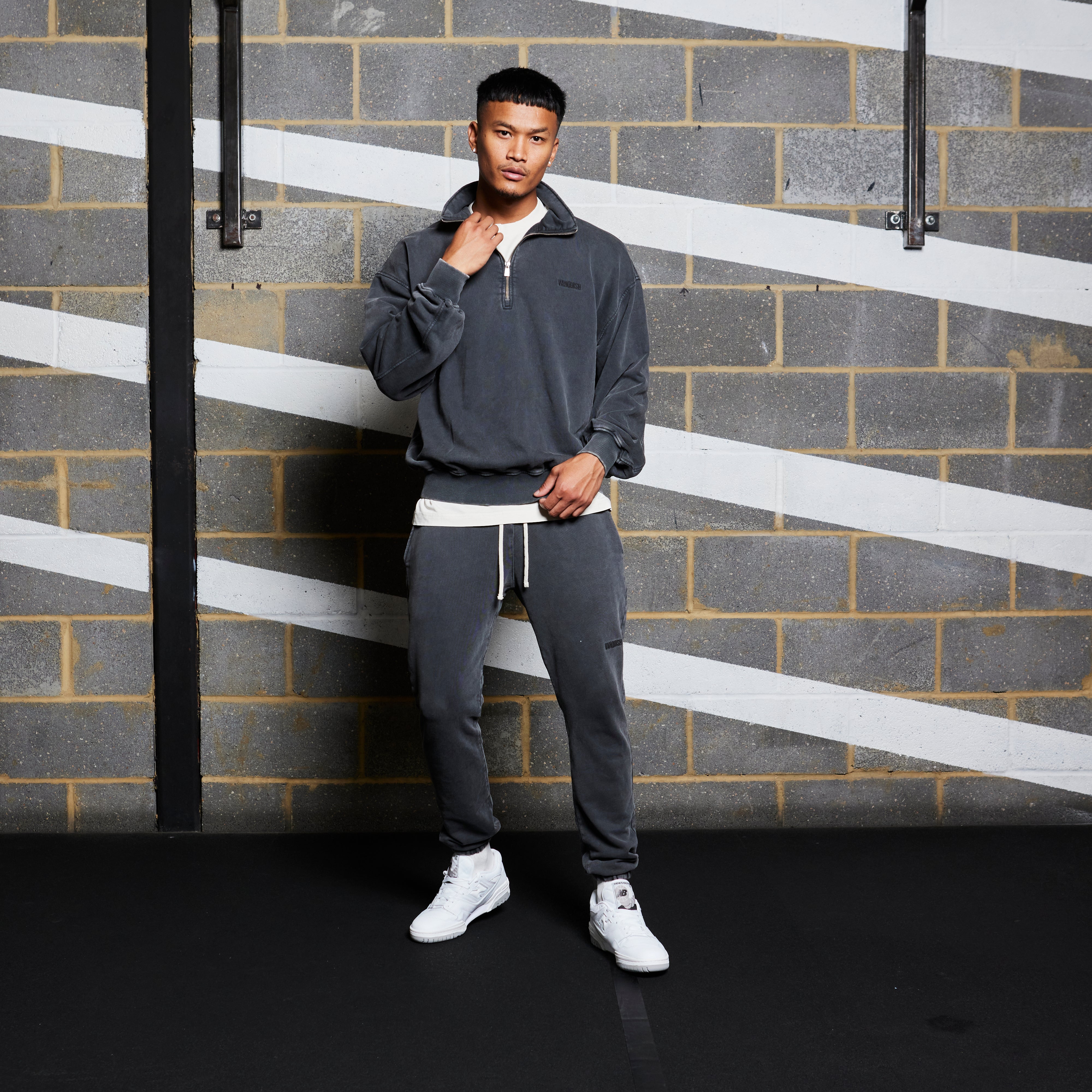 Vanquish Washed Black Quarter Zip