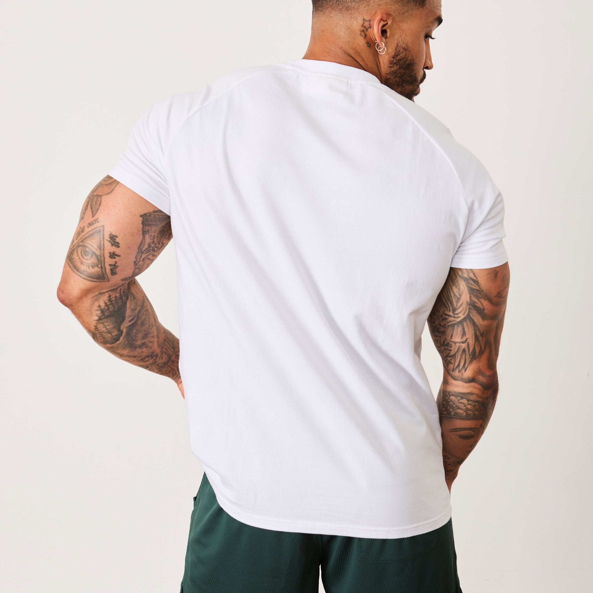 Vanquish BTY White Slim Fit Raglan T Shirt - Vanquish Fitness