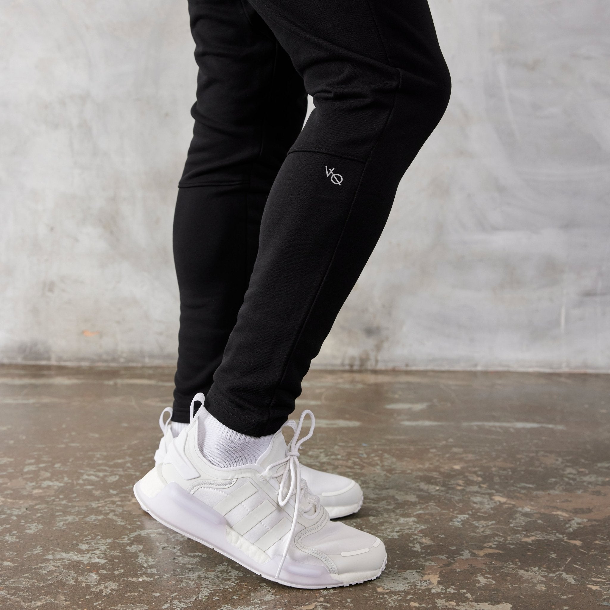 Vanquish Essential Black Tapered Fit Sweatpants - Vanquish Fitness