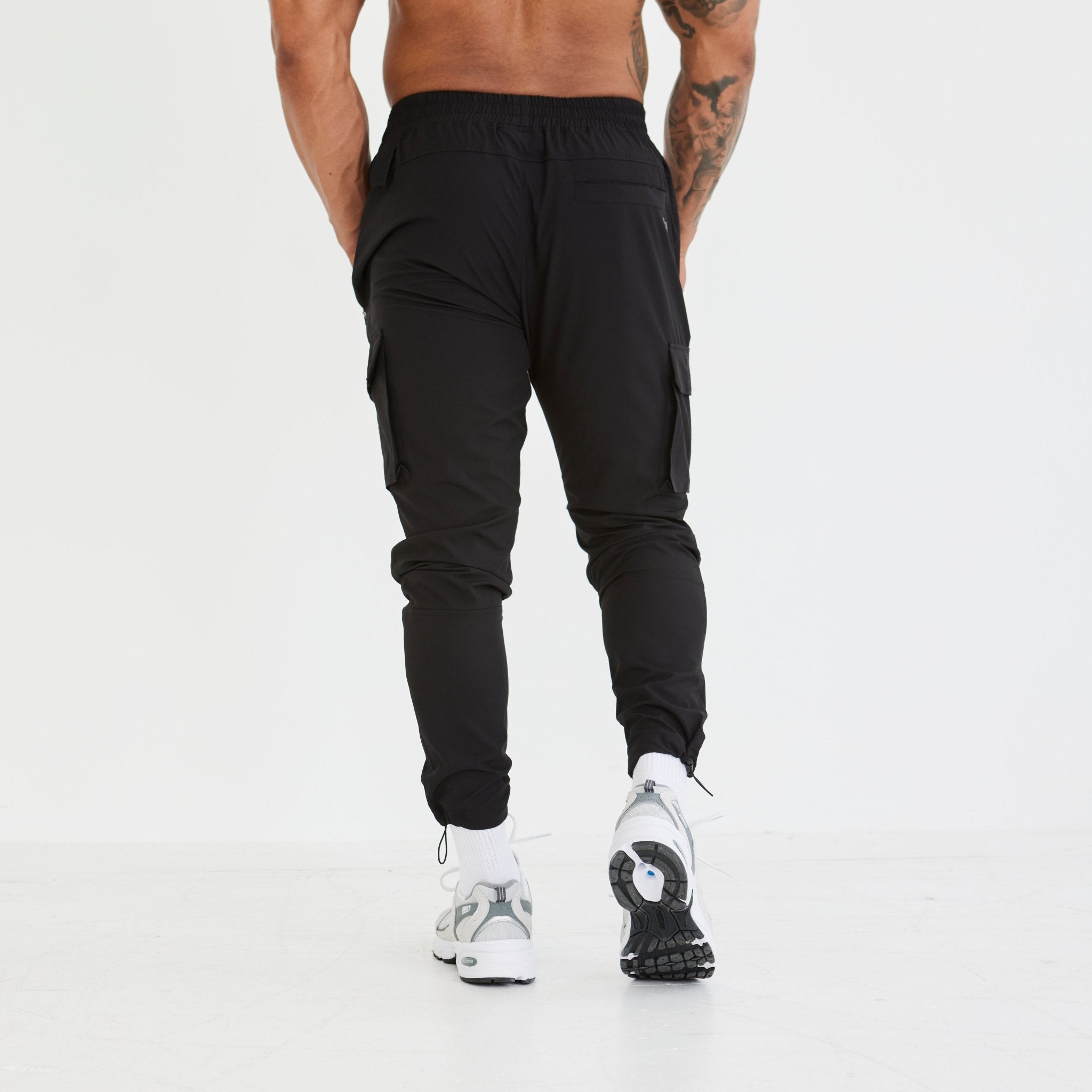 Vanquish Utility V3 Black Tapered Cargo Pants - Vanquish Fitness
