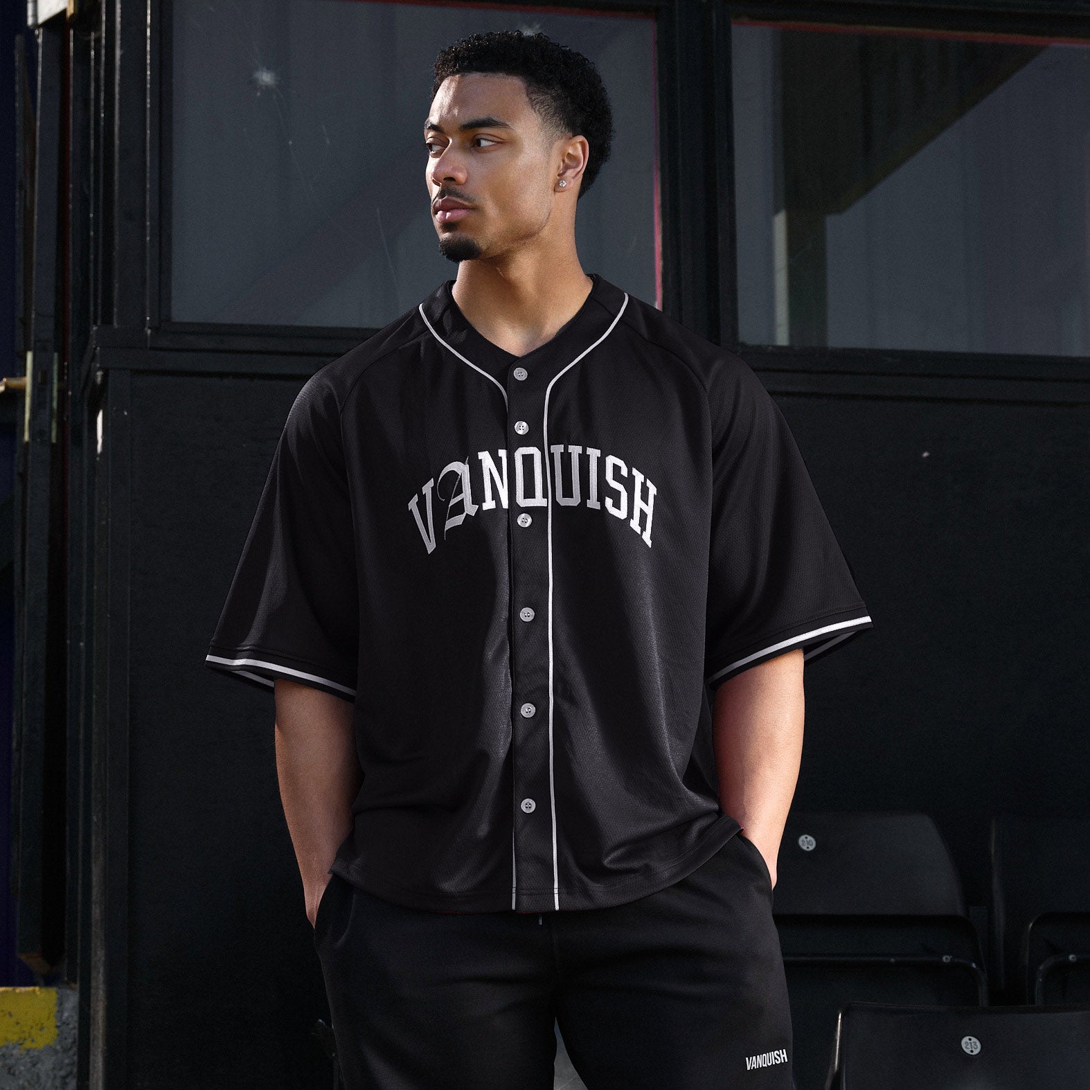 VANQUISH BLACK OVERSIZED BASEBALL JERSEY