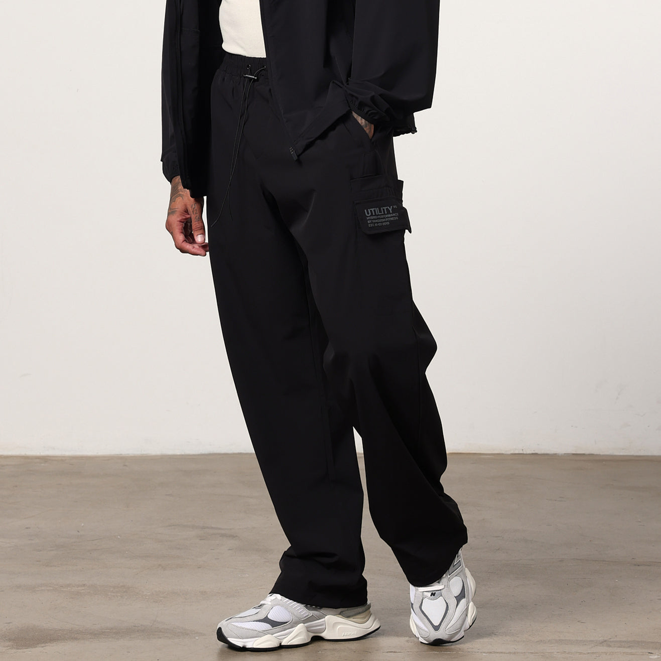 Vanquish Utility Black Wide Leg Cargo Pants