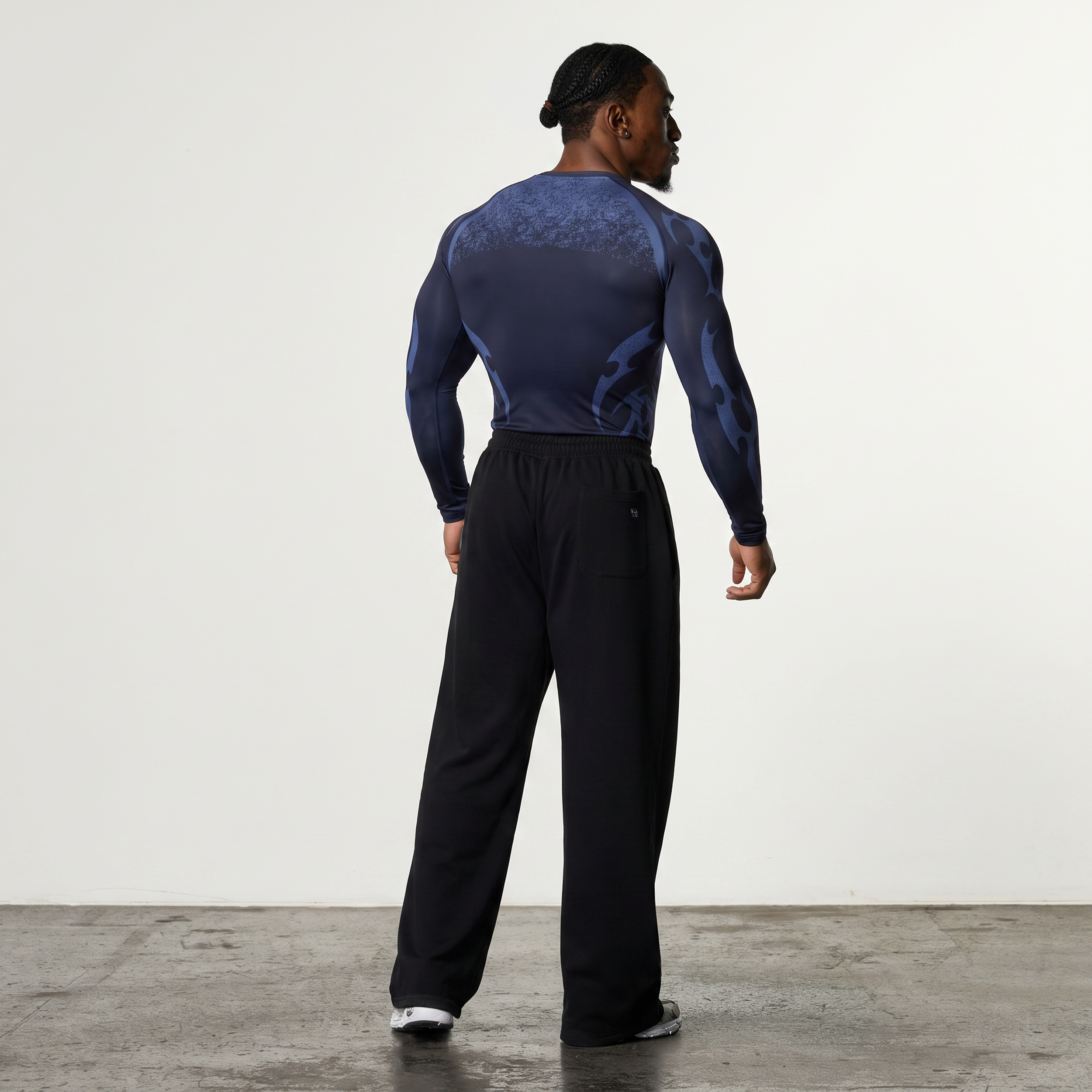 TRIBAL COMPRESSION NAVY LONG SLEEVE T SHIRT