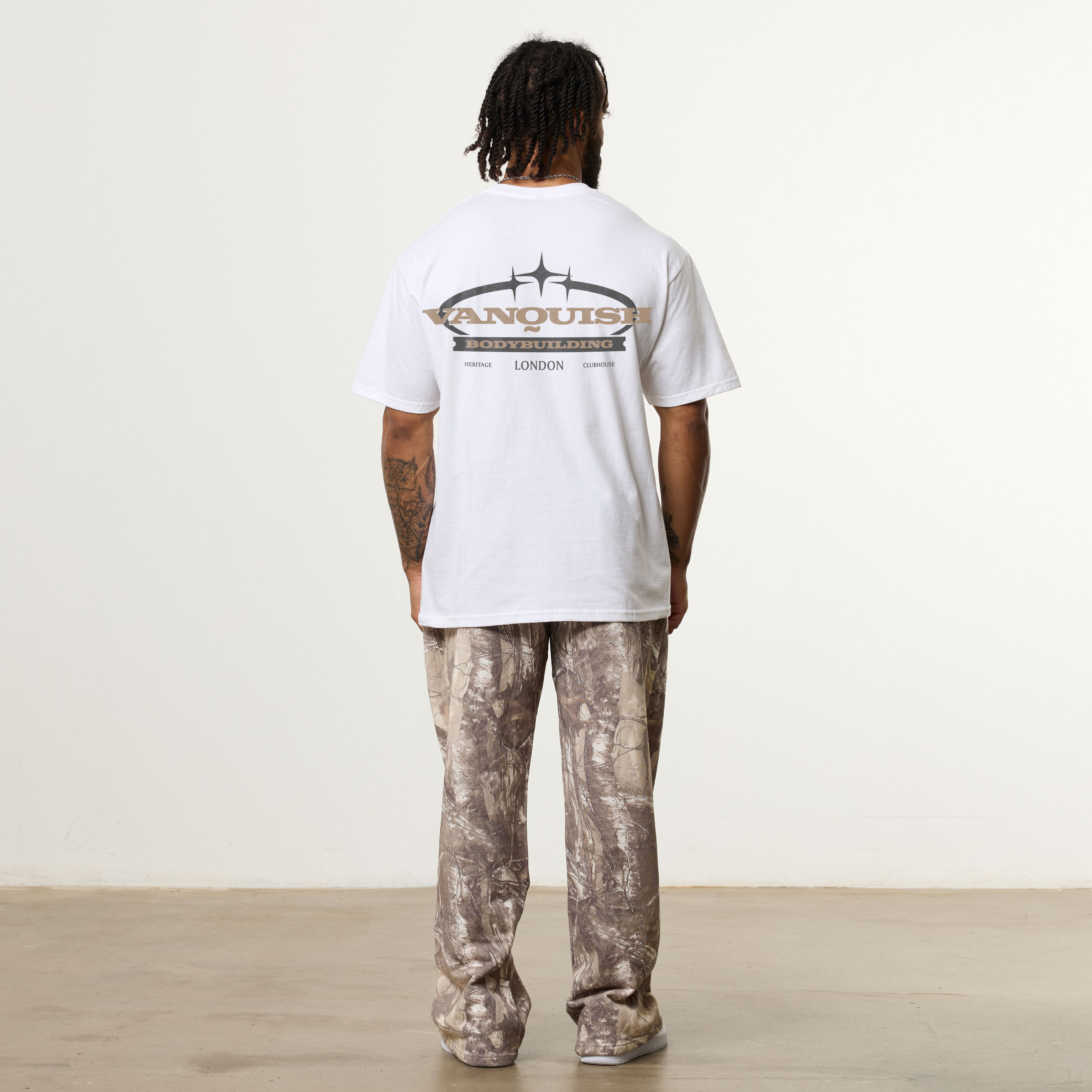 REVOLVE CROWN WHITE OVERSIZED T SHIRT