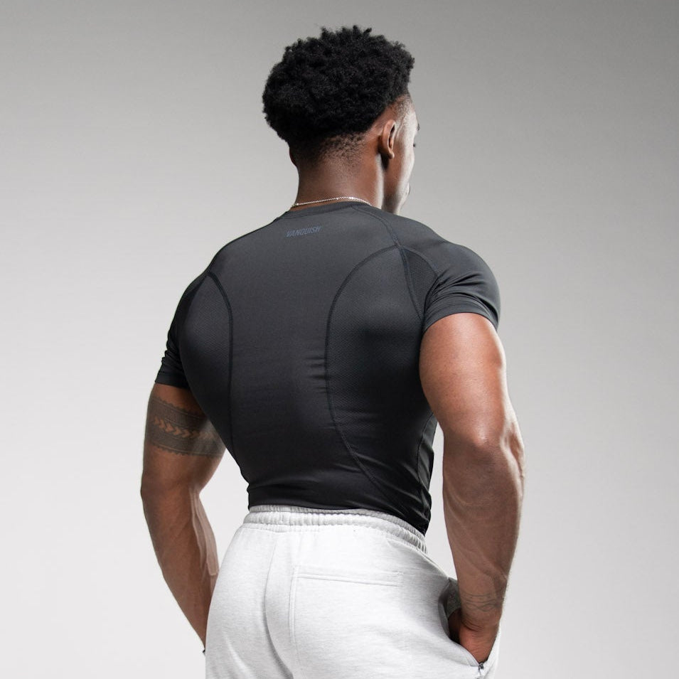 EVOLVE BLACK MUSCLE FIT COMPRESSION T SHIRT