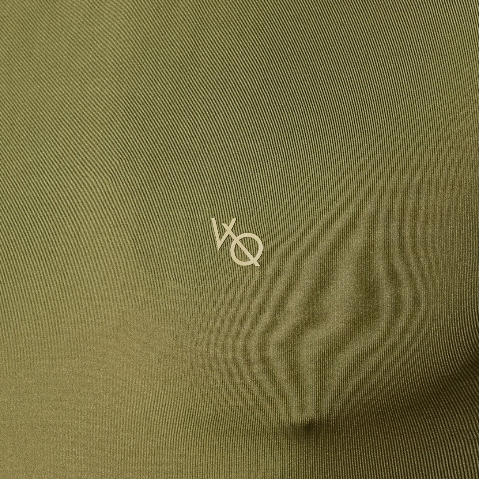 Vanquish Essential Performance-T-Shirt in Olivgrün mit kurzen Ärmeln