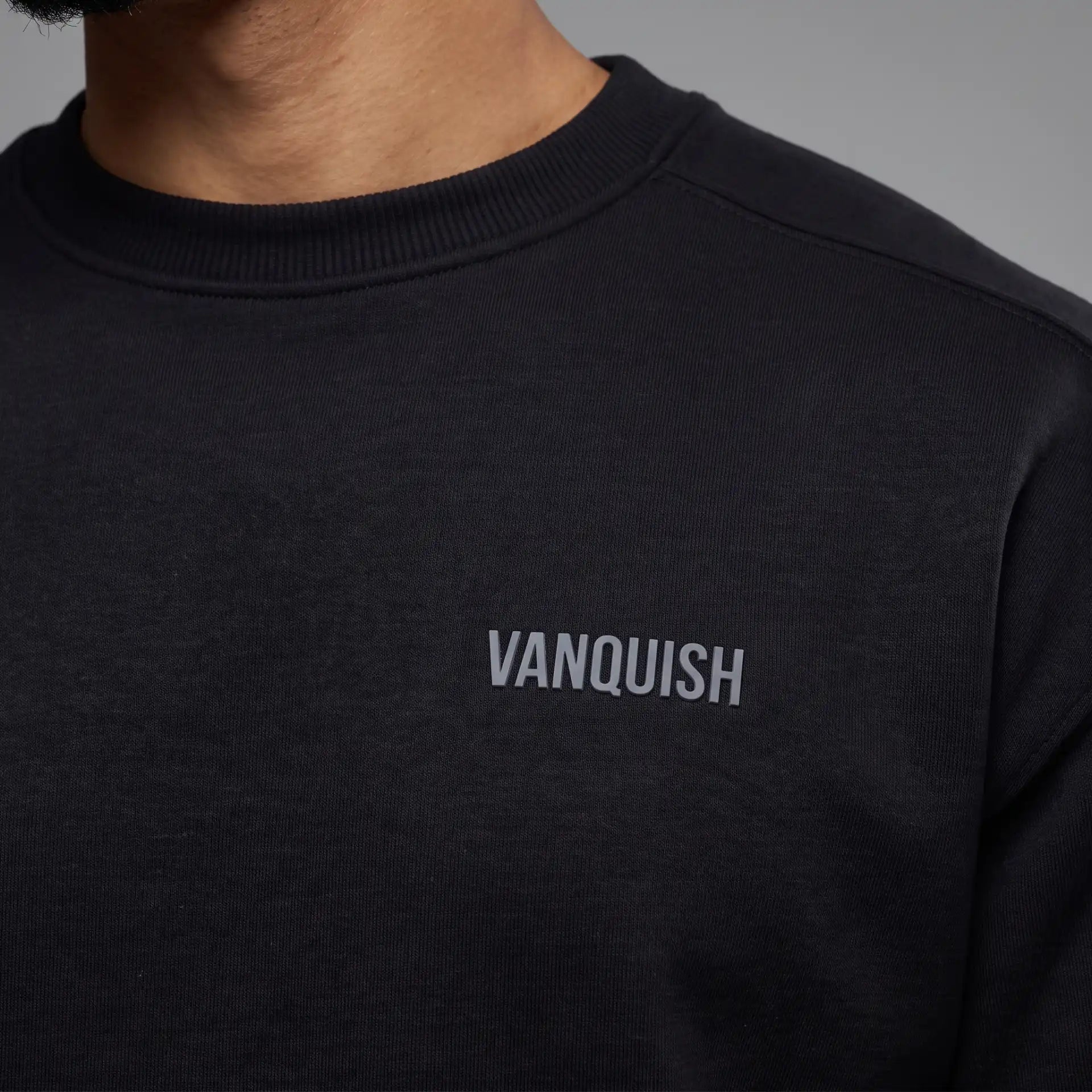 EVOLVE BLACK OVERSIZED SWEATER