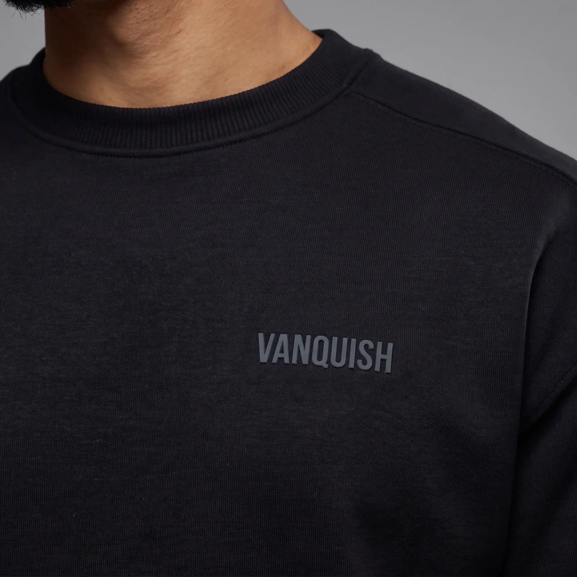EVOLVE BLACK OVERSIZED SWEATER