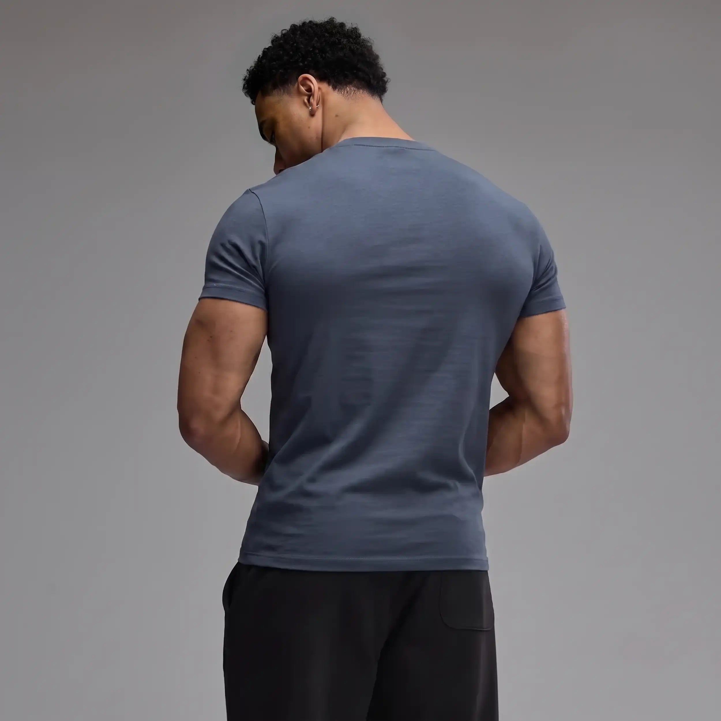 VANQUISH EVOLVE DARK GREY SLIM FIT JERSEY T SHIRT