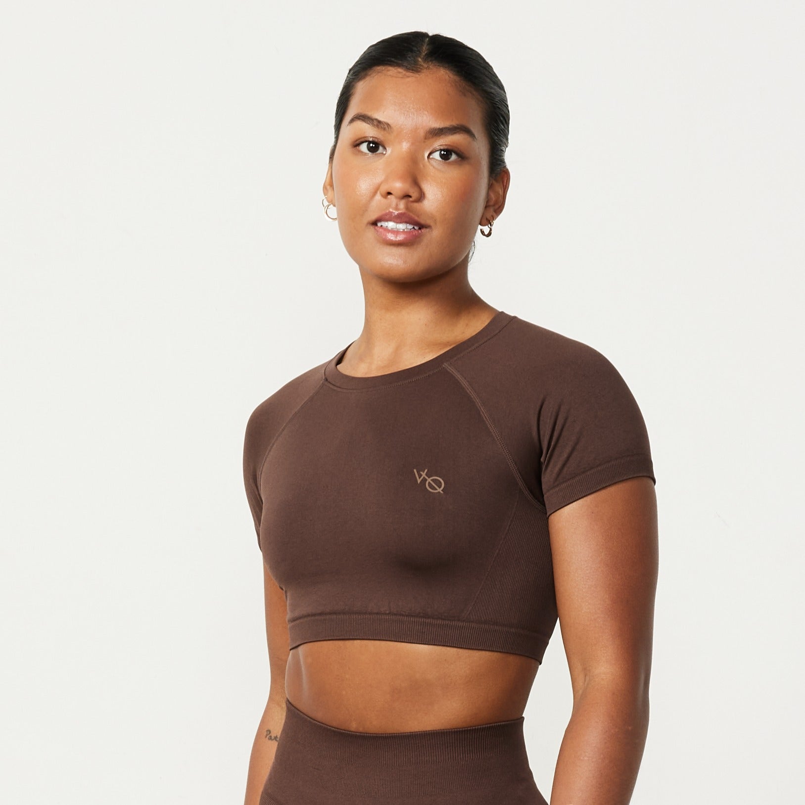 Vanquish Elevate Seamless Coffee Brown Cap Sleeve Cropped T Shirt