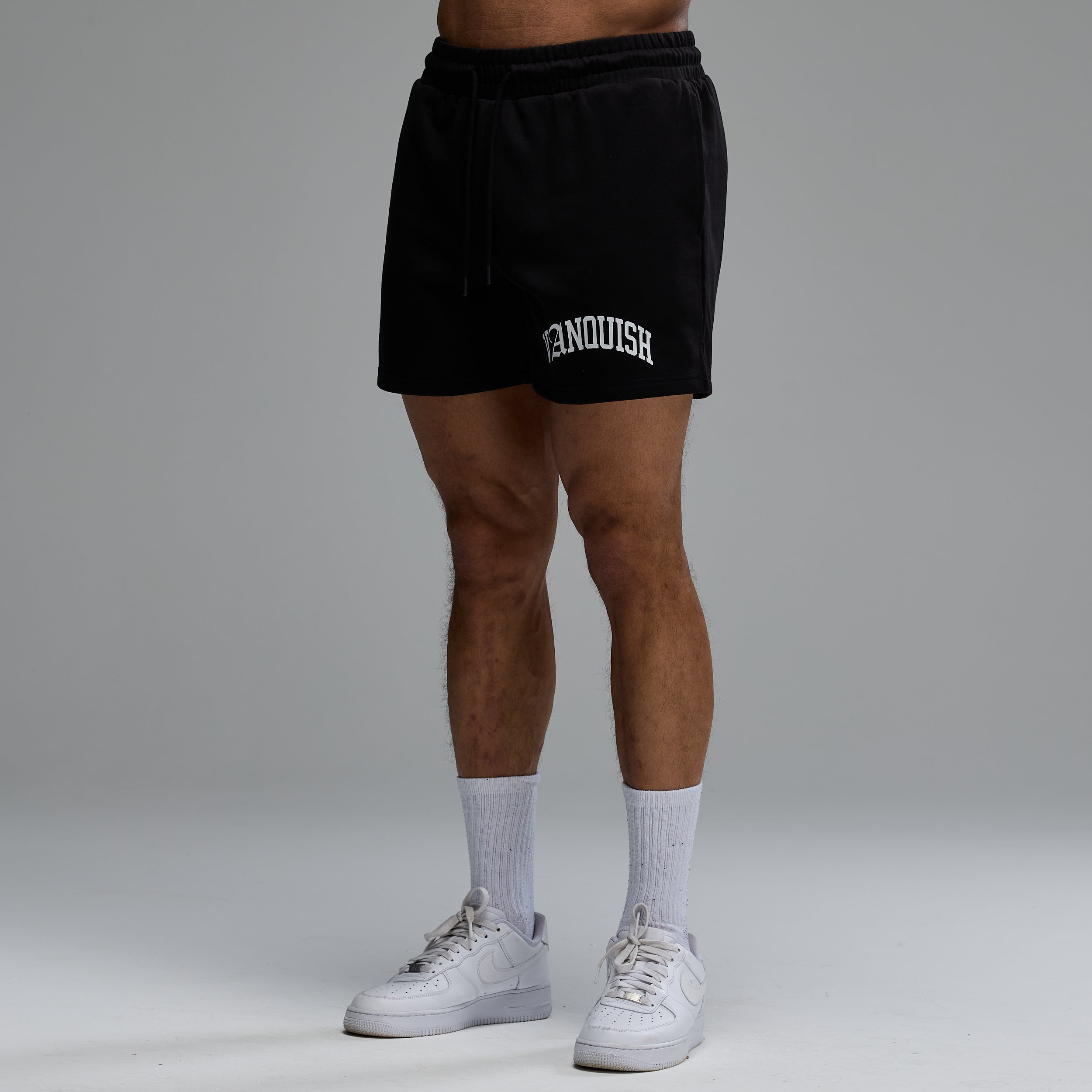 ACADEMY ARCH BLACK REGULAR FIT SHORT