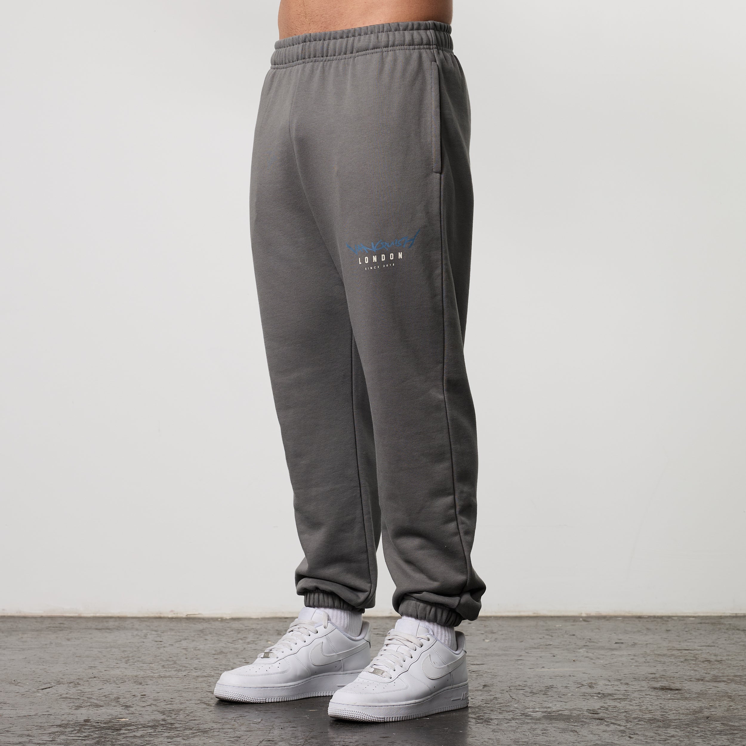 GRAFFITI GREY OVERSIZED SWEATPANTS