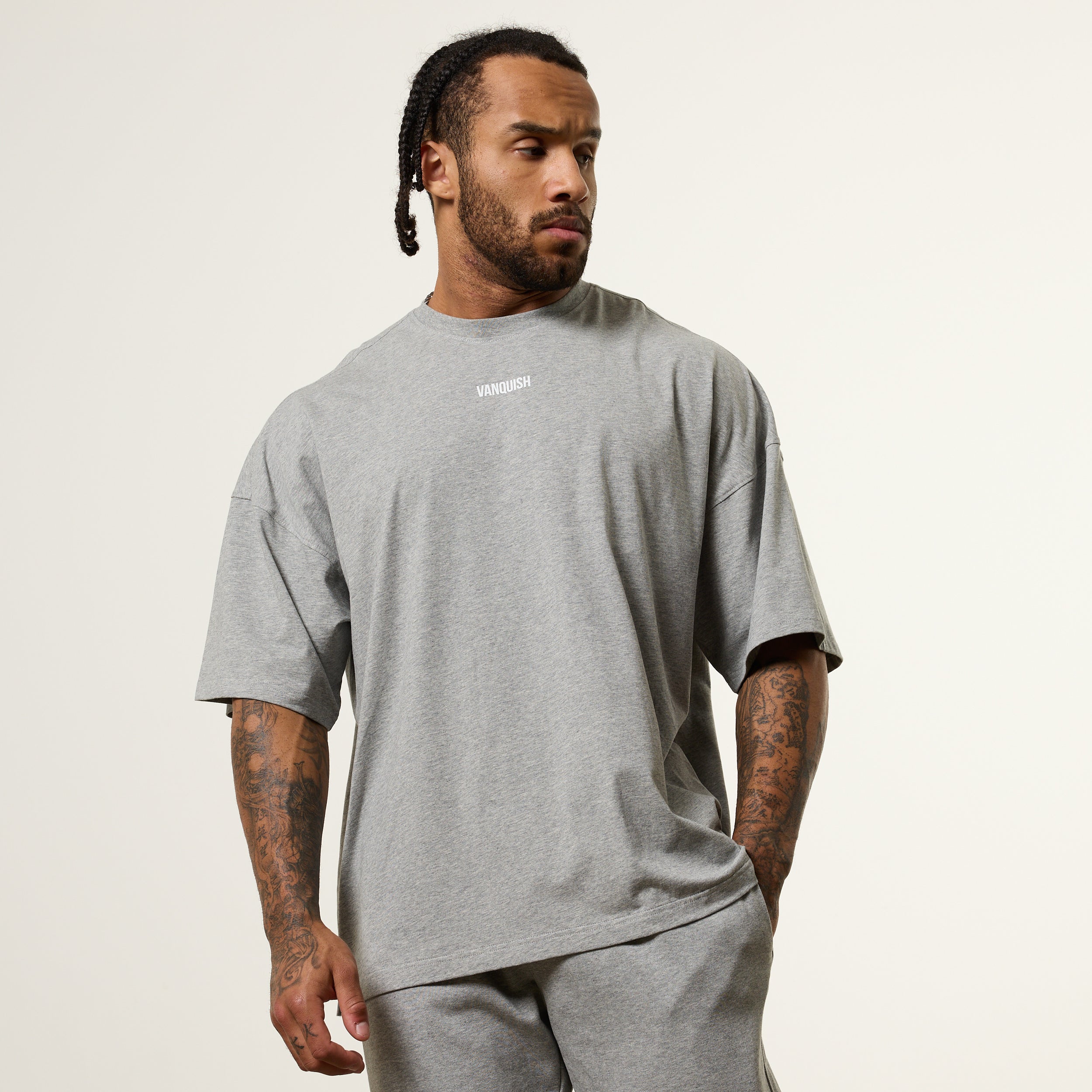 関税送料込 VANQUISH ESSENTIAL OVERSIZED T SHIRT Vanquish Essential Denim Blue Oversized T Shirt