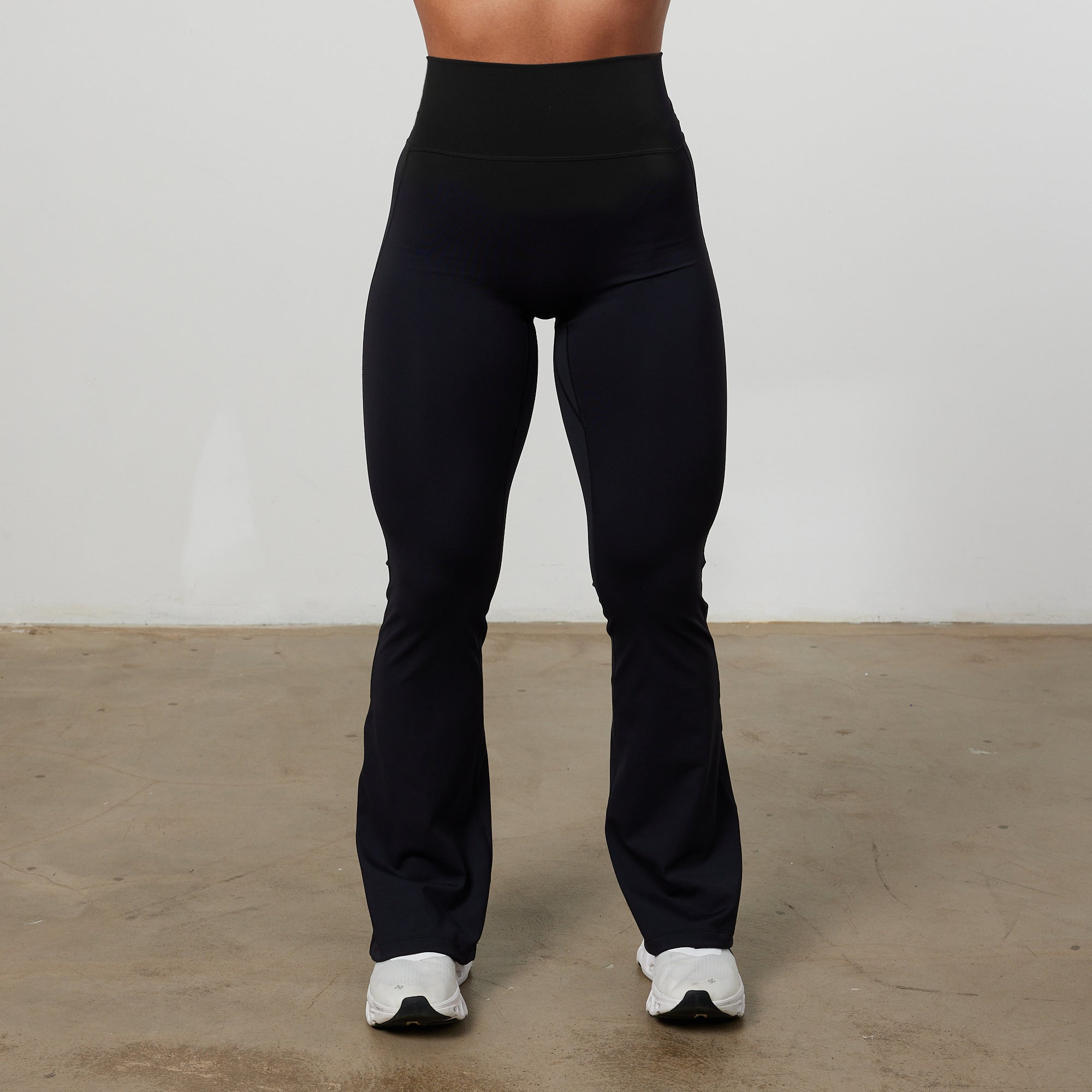 Vanquish Enhance Black Petite High-Waist Flared Leggings