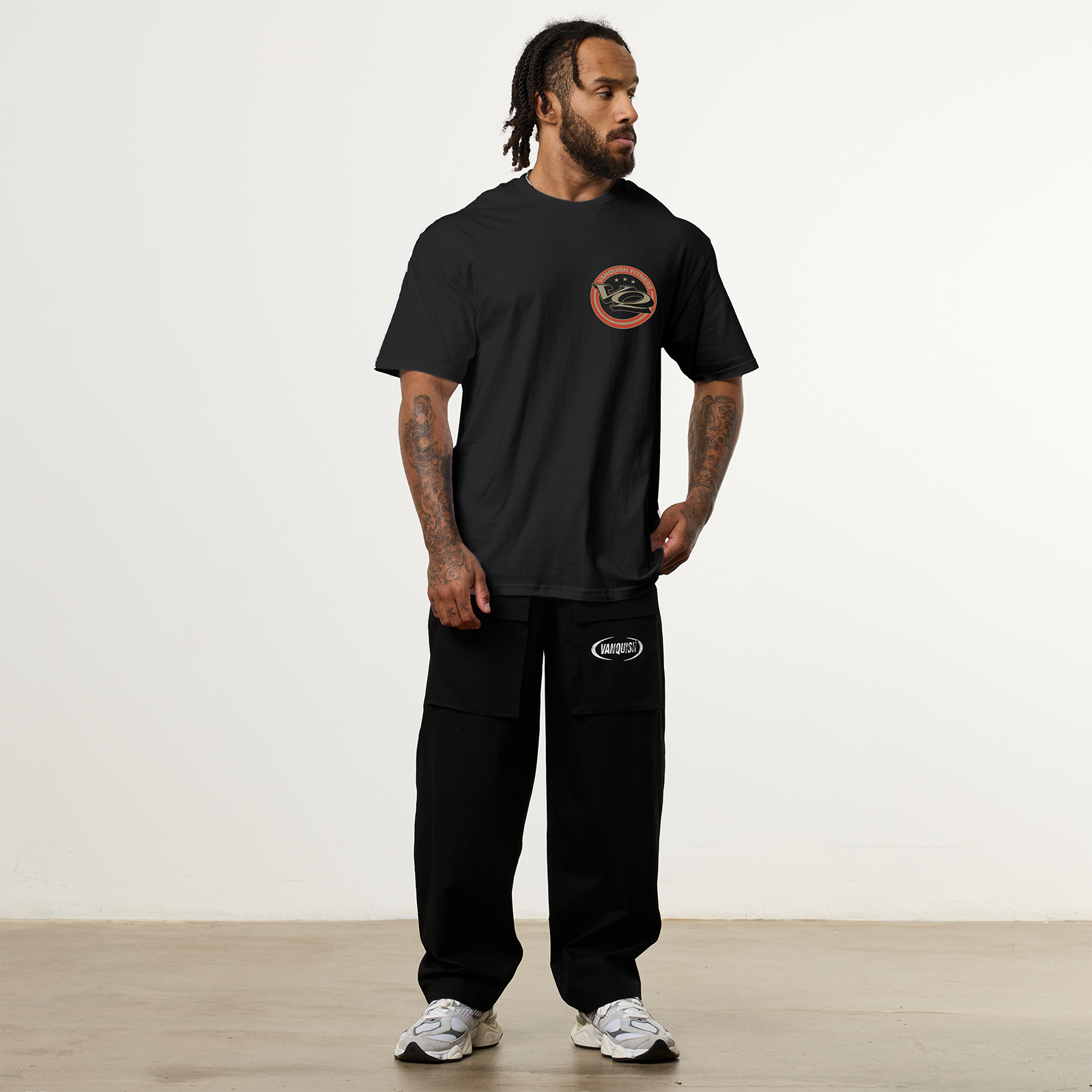REVOLVE GLOBALLY RENOWNED BLACK OVERSIZED TEE