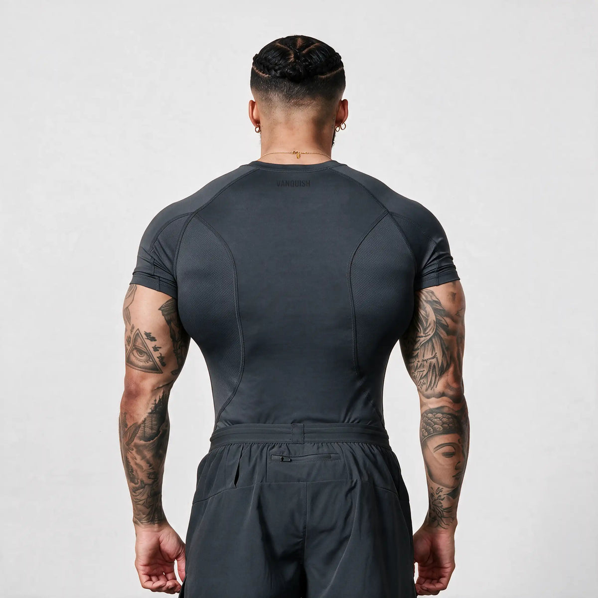 EVOLVE DARK GREY MUSCLE FIT PERFORMANCE T SHIRT