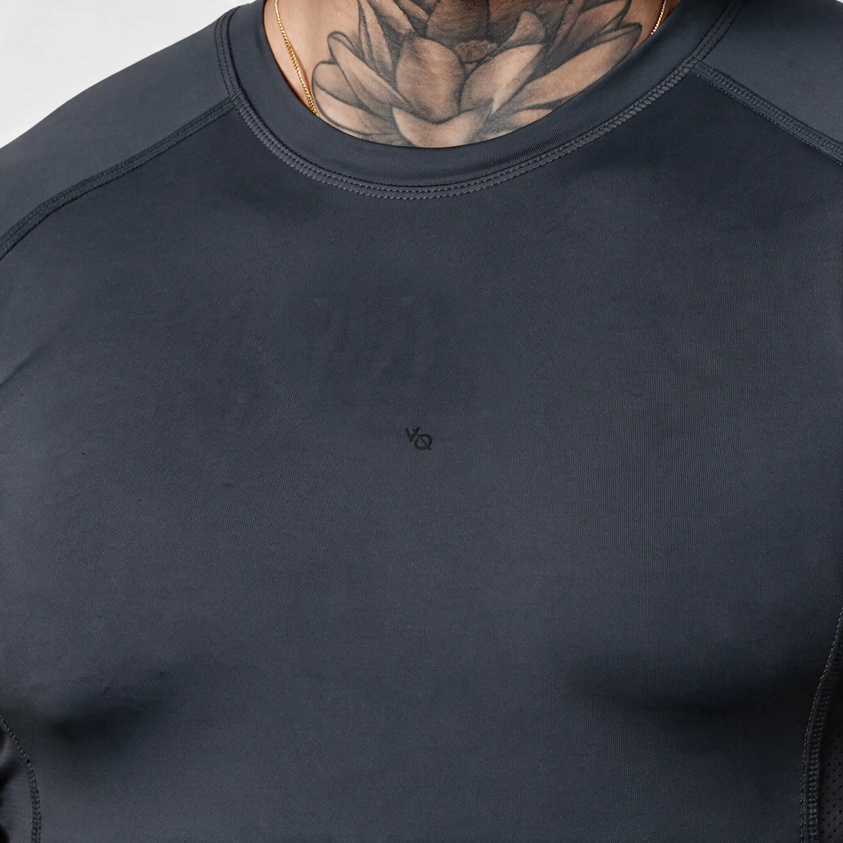 EVOLVE DARK GREY MUSCLE FIT PERFORMANCE T SHIRT