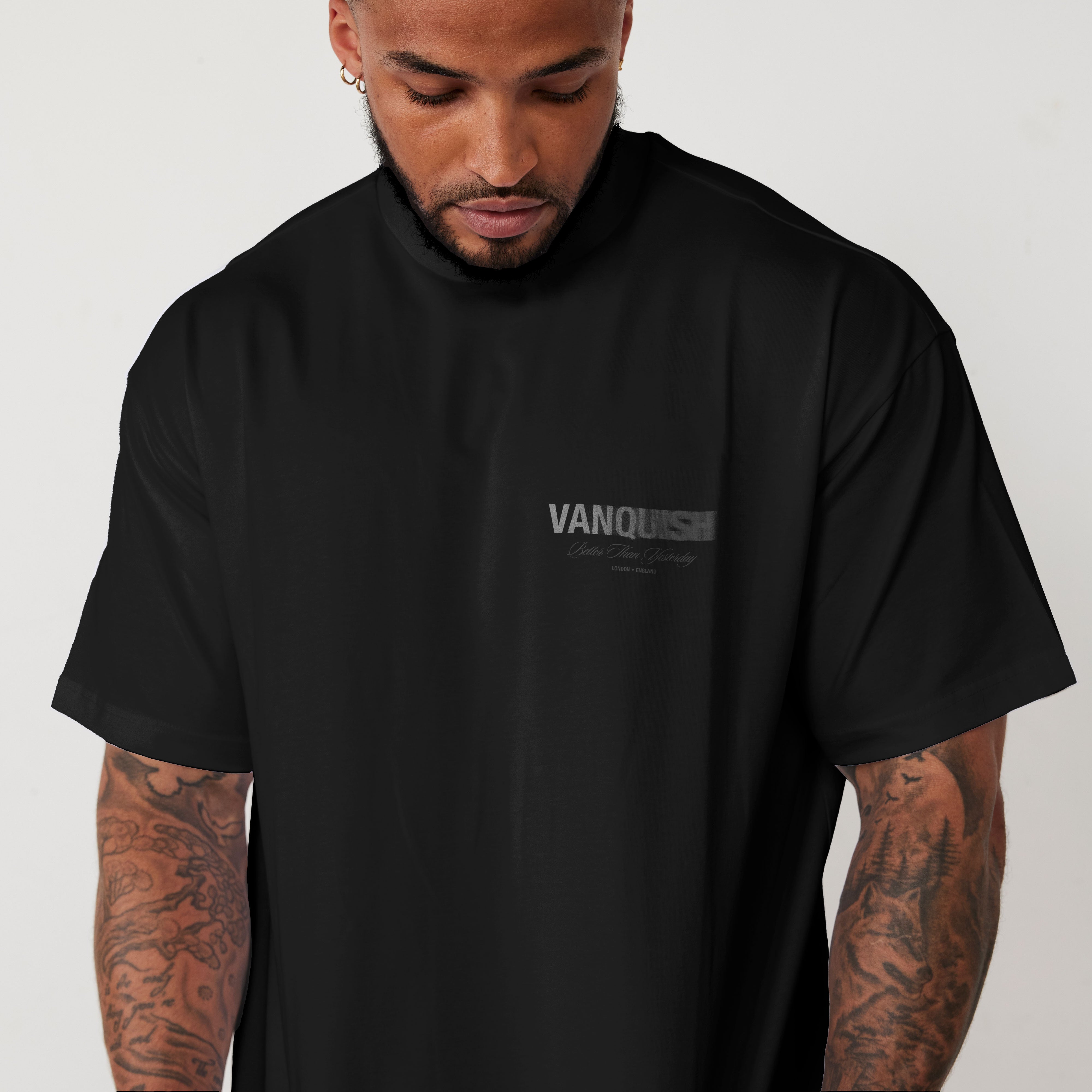 REVOLVE MOMENTUM BLACK OVERSIZED TEE