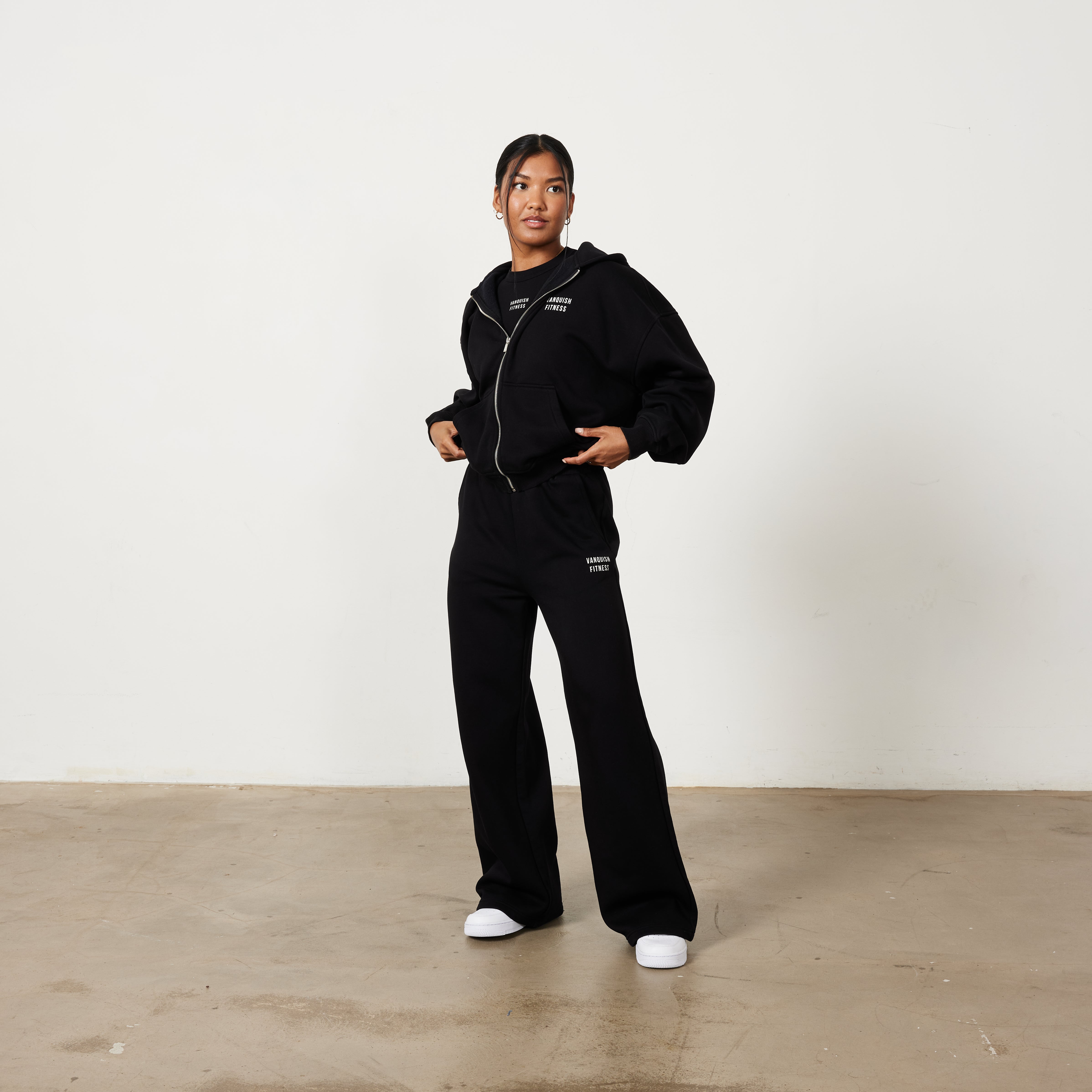 Vanquish Rejuvenate Black Petite Wide Leg Sweatpants