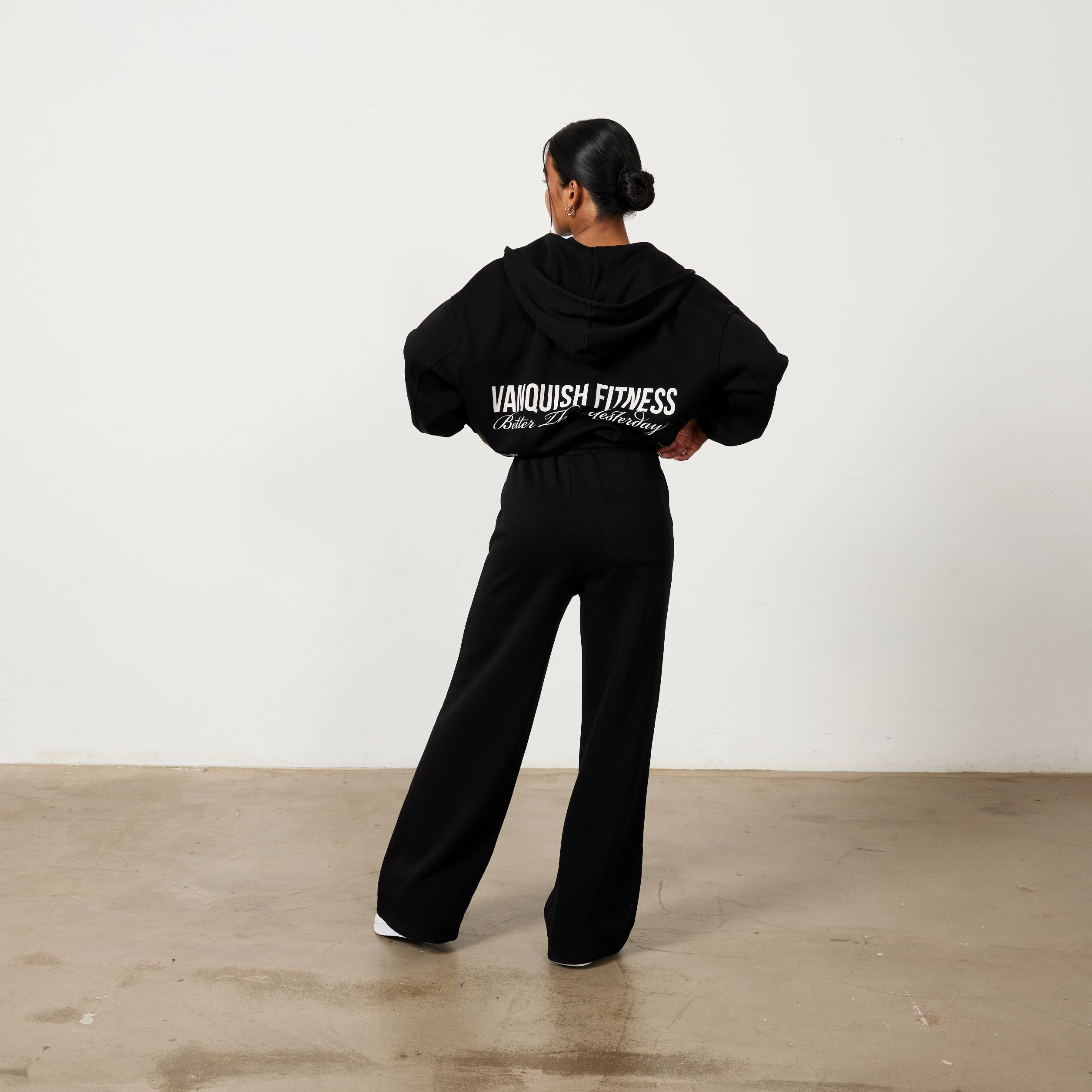Vanquish Rejuvenate Black Petite Wide Leg Sweatpants