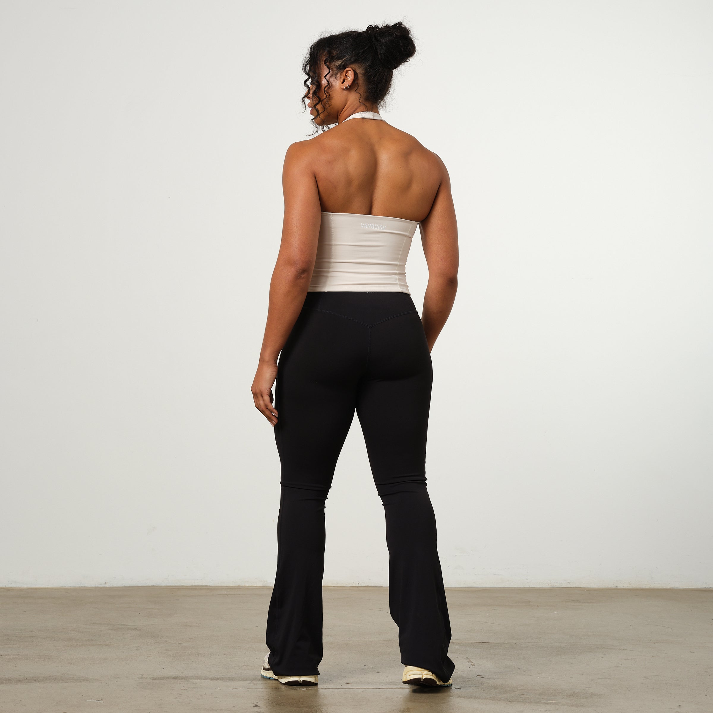 VANQUISH ENHANCE NUDE HALTER NECK TOP