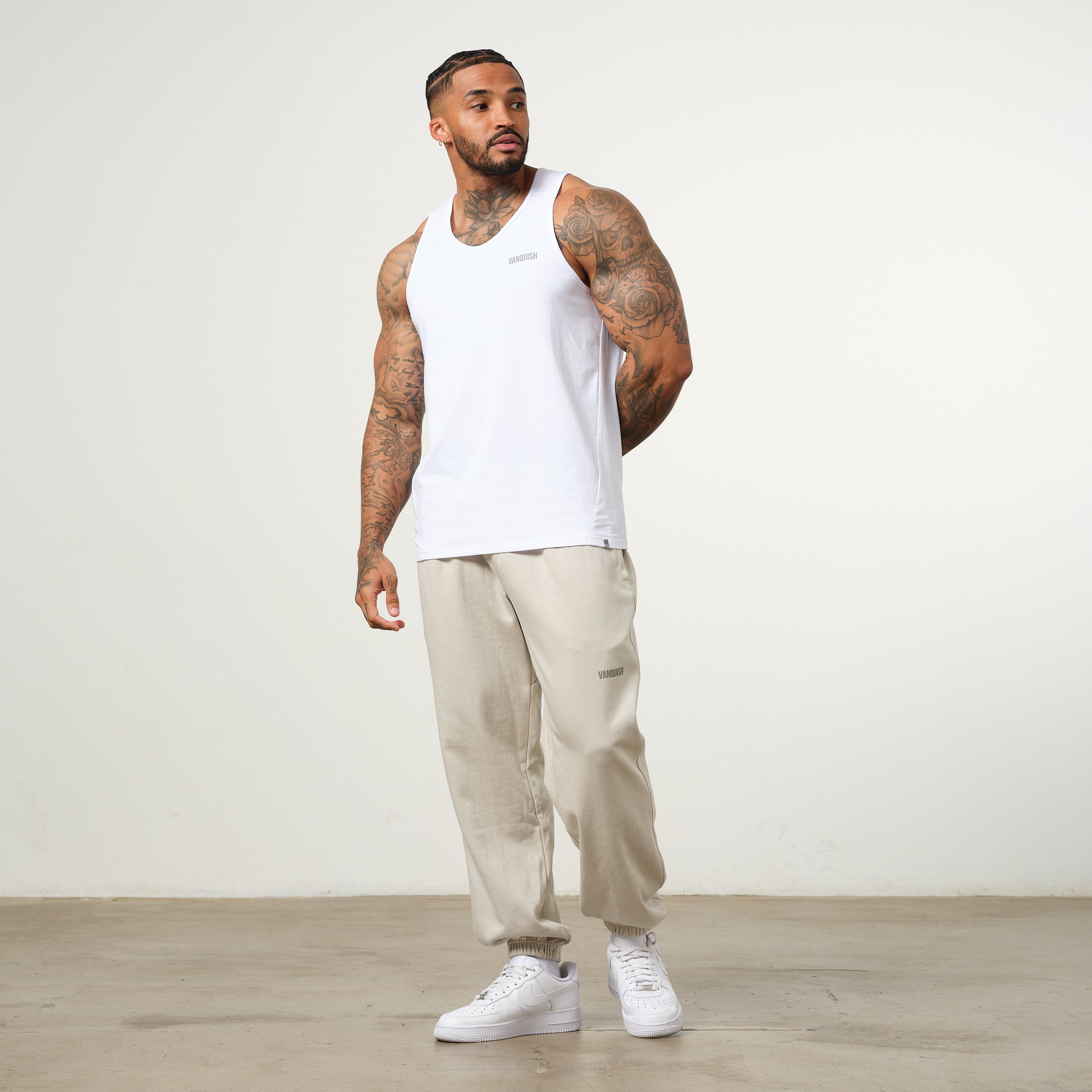 Vanquish Essential White Regular Fit Tank Top