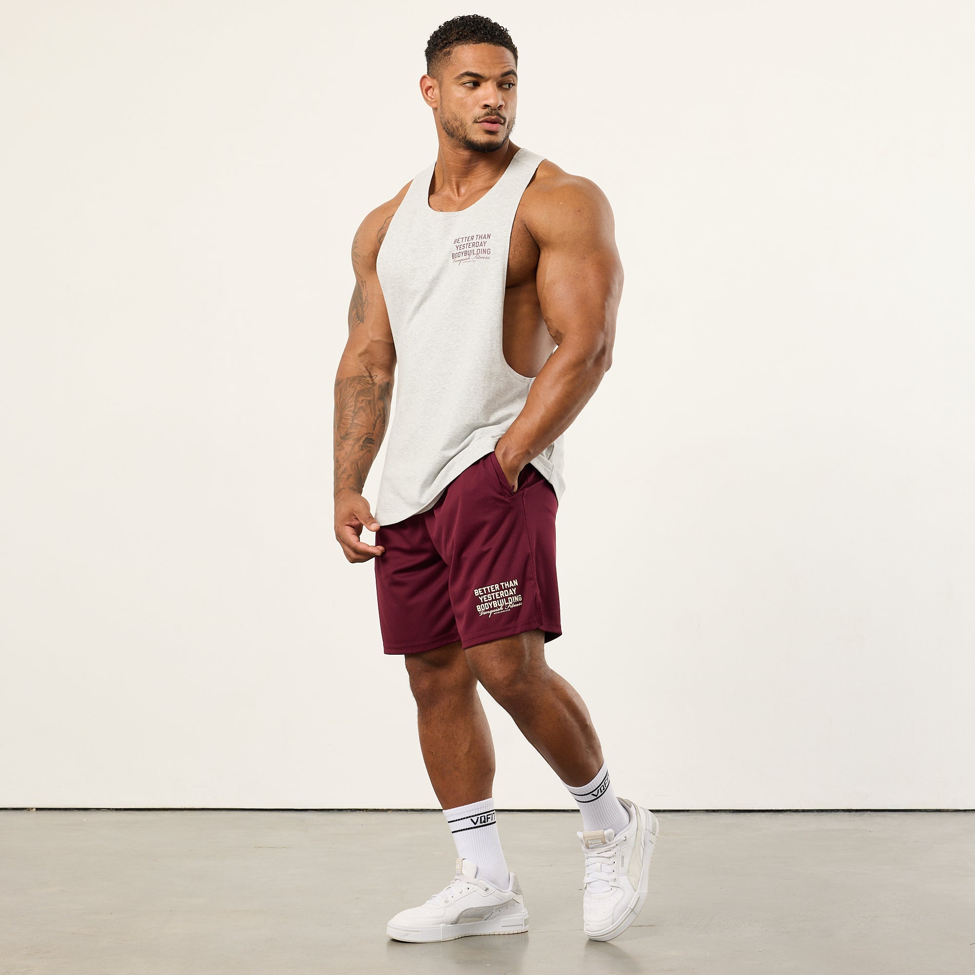 Vanquish Bodybuilding – Netzshorts in Burgunderrot
