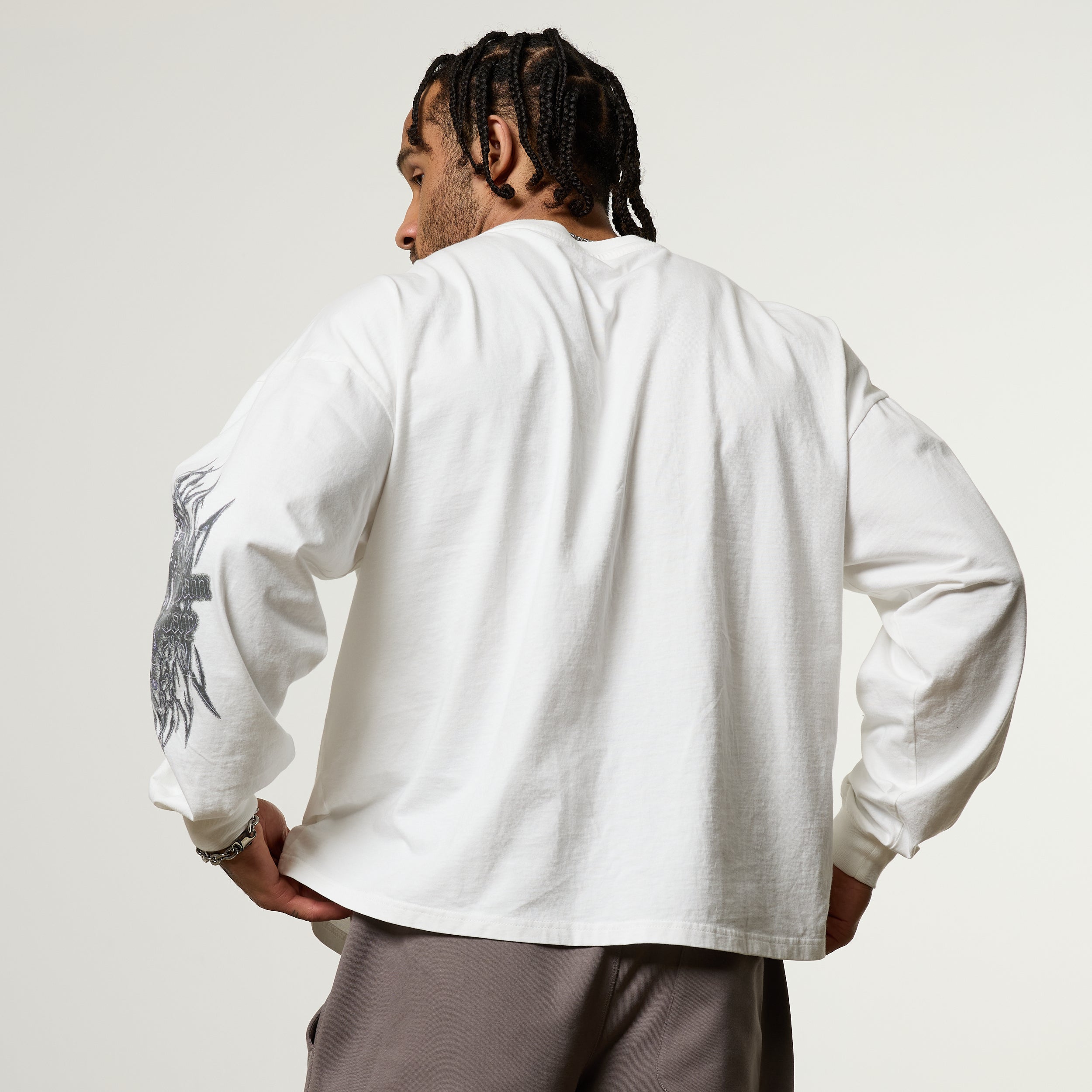 Vanquish Obsidian White Angel Oversized Boxy Long Sleeve T Shirt