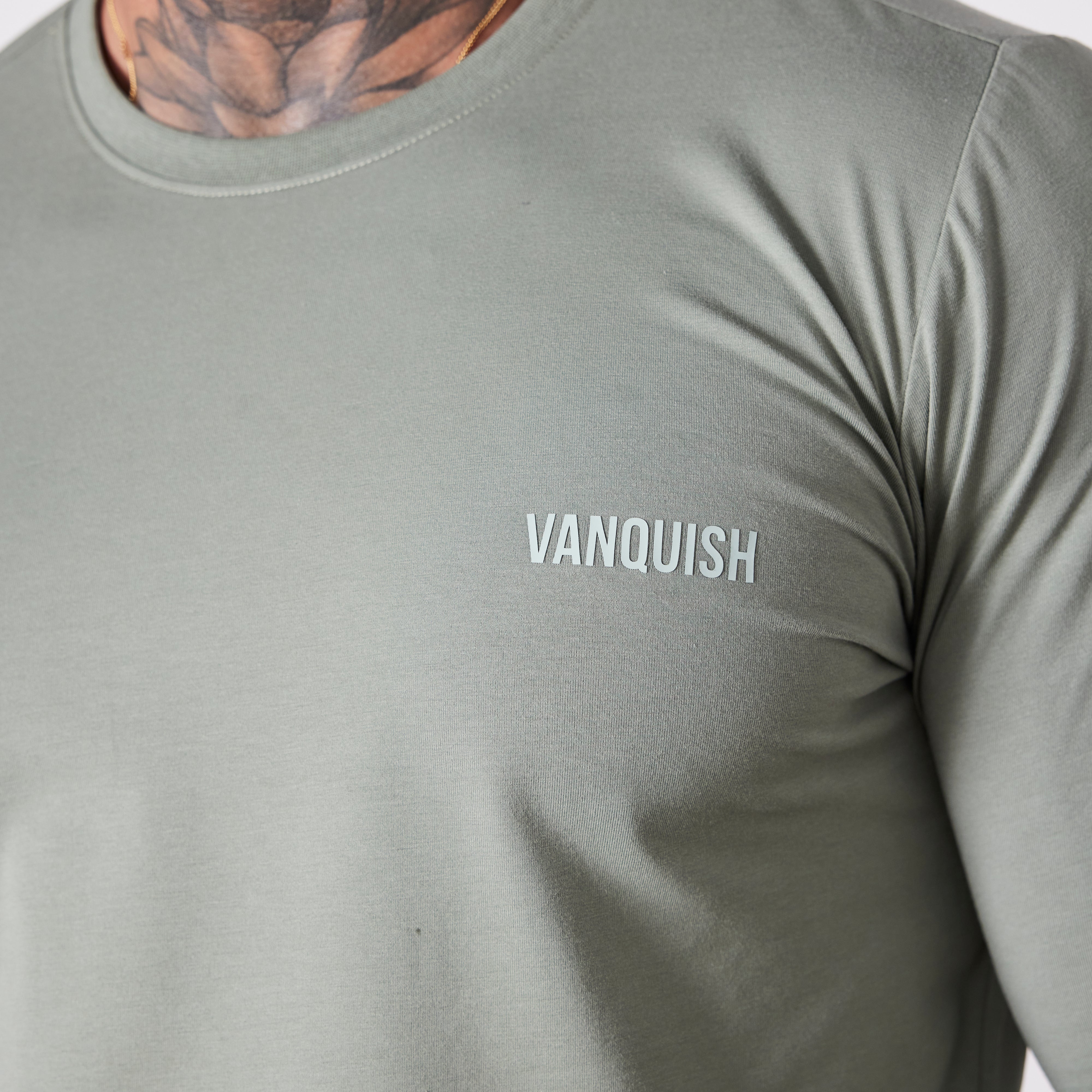 Vanquish Essential Green Slim Fit Long Sleeve T Shirt