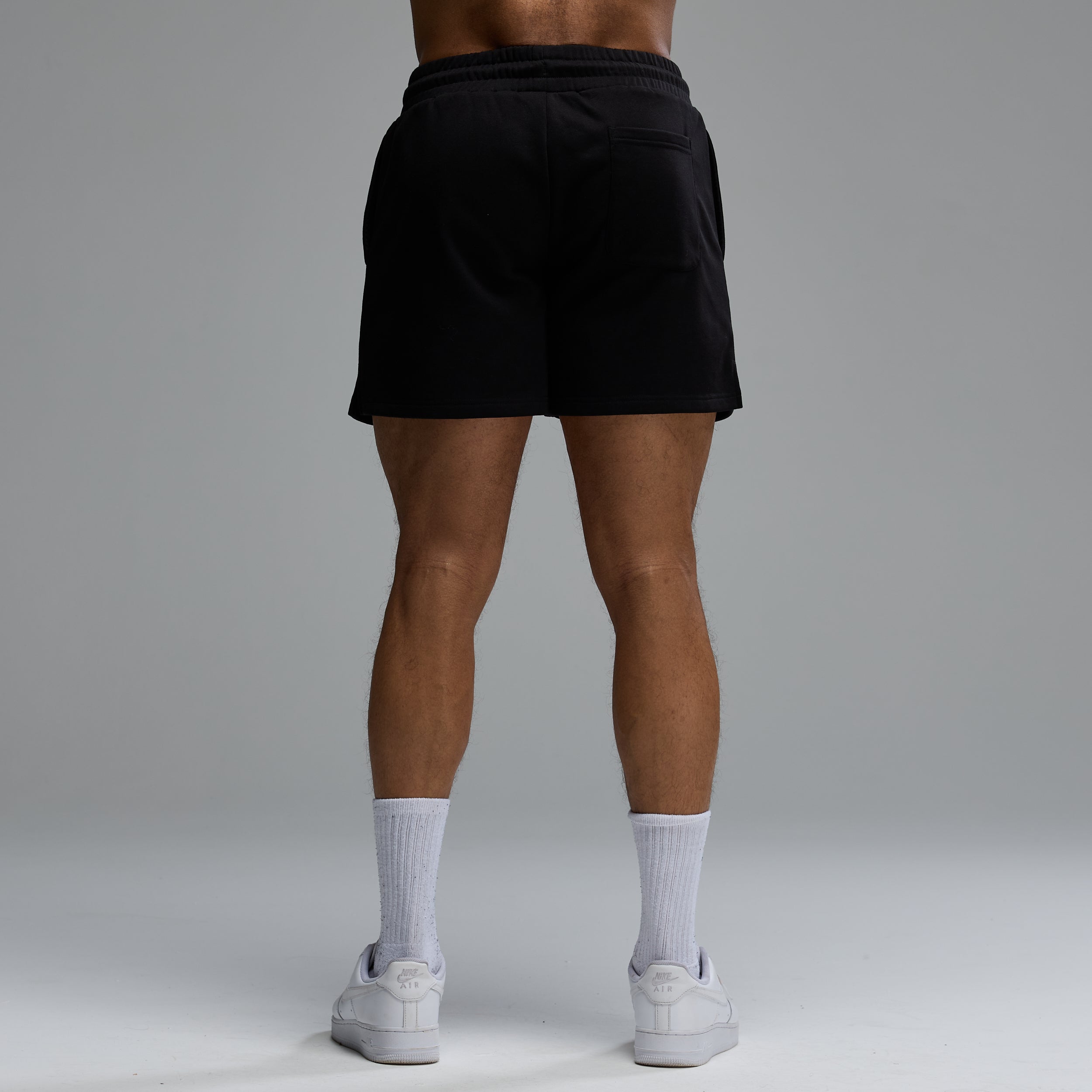 ACADEMY ARCH BLACK REGULAR FIT SHORT