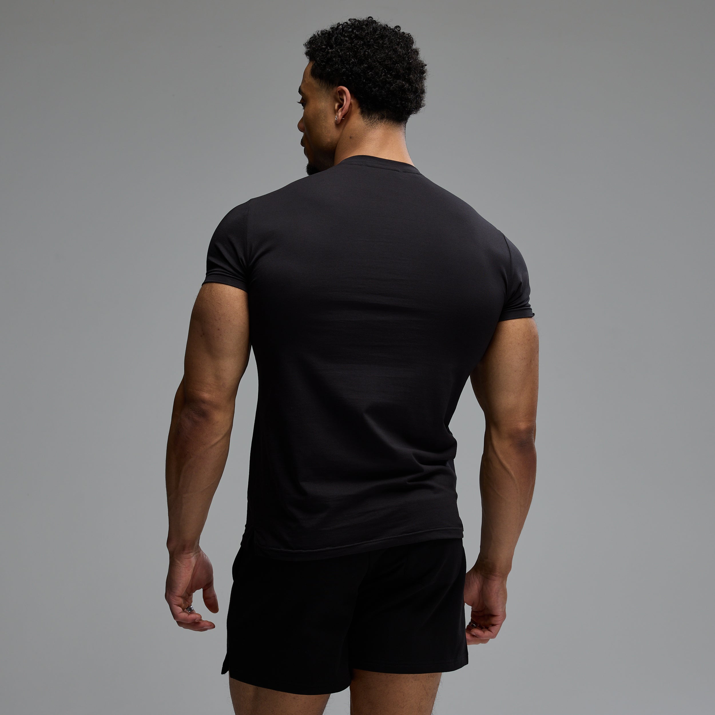 ACADEMY OUTLINE BLACK SLIM FIT T SHIRT