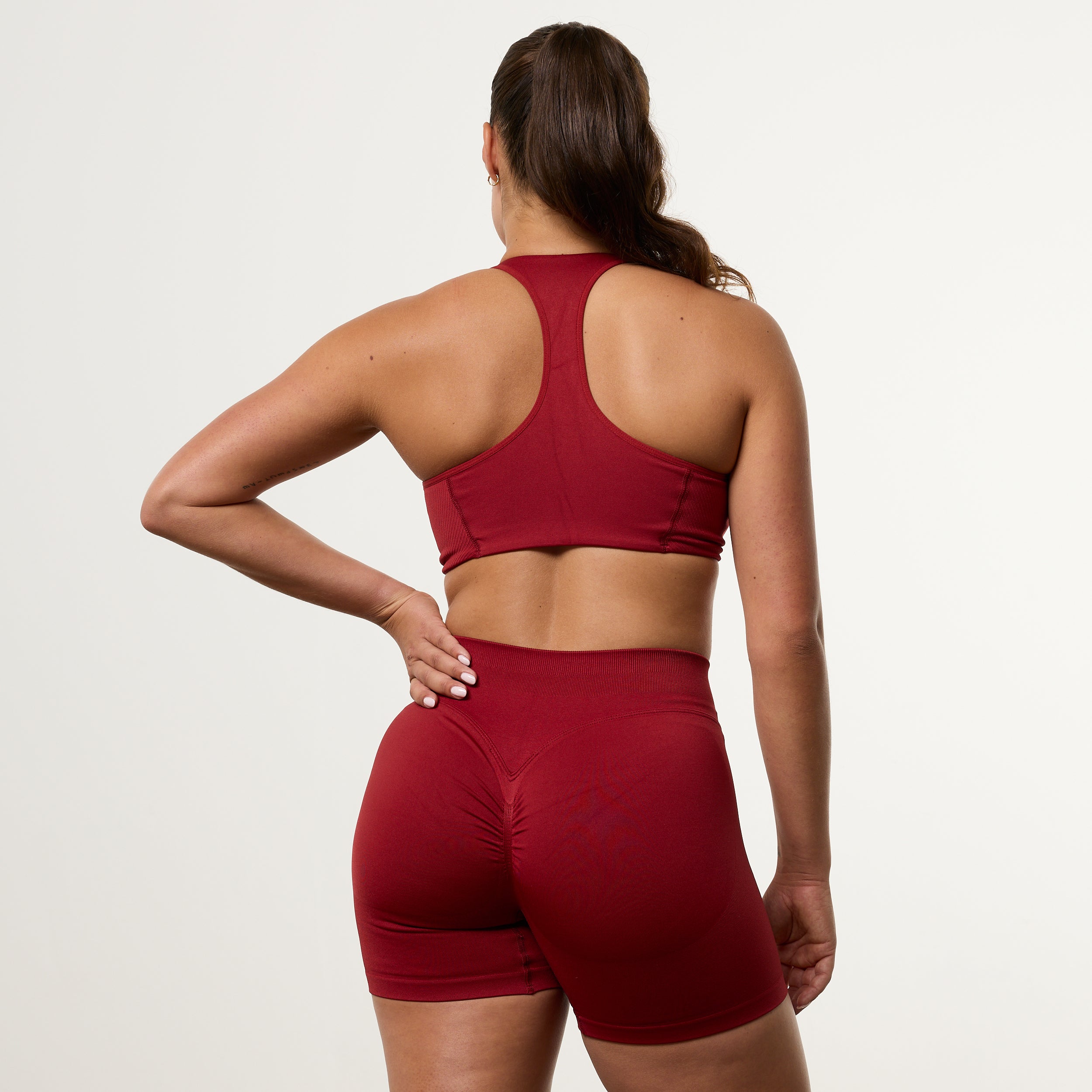 Vanquish Elevate V2 Scarlet Red Seamless Twist Front Bra