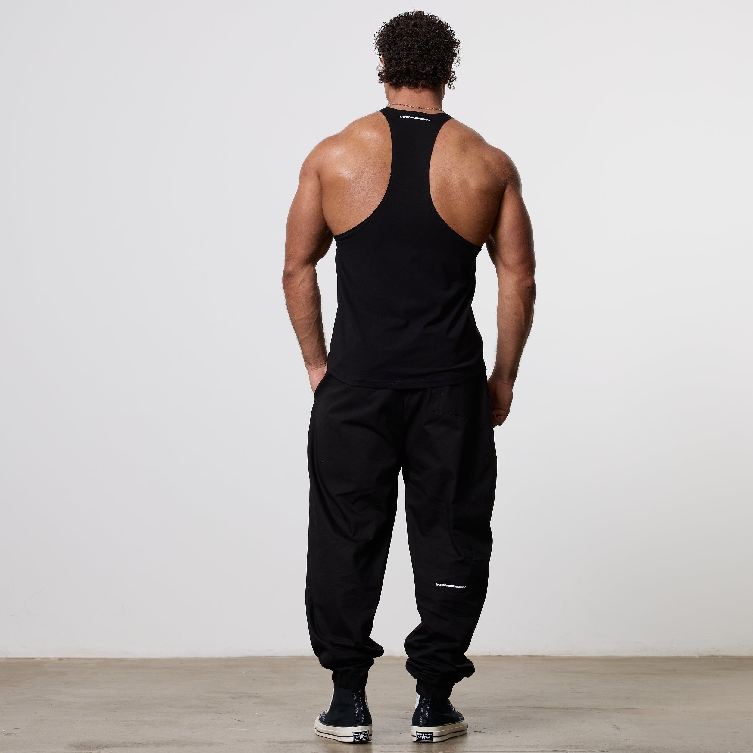 VORLAGE HERREN TANK / ÄRMELLOS / STRINGER