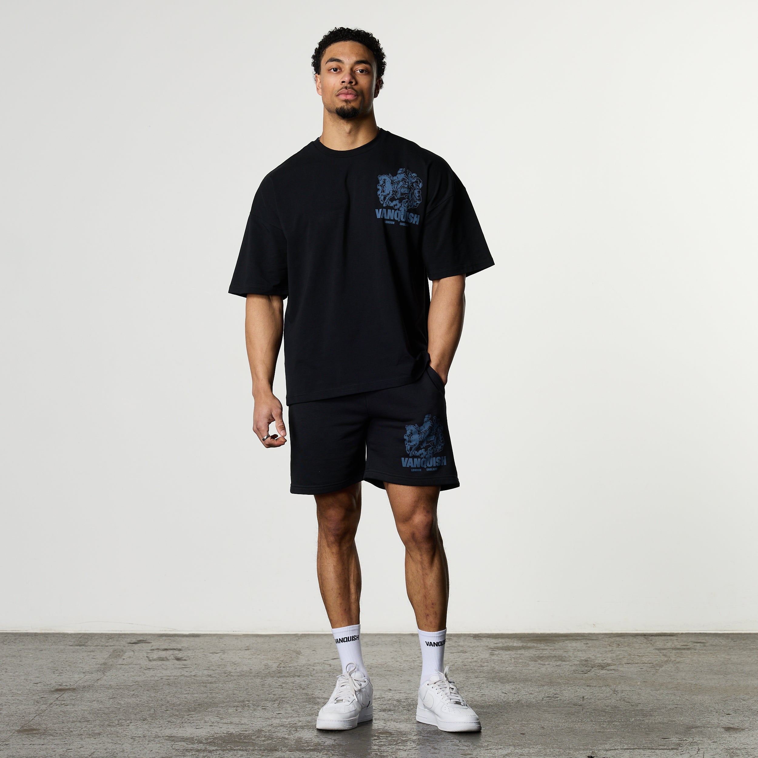 CAMELOT BLACK OVERSIZED T SHIRT