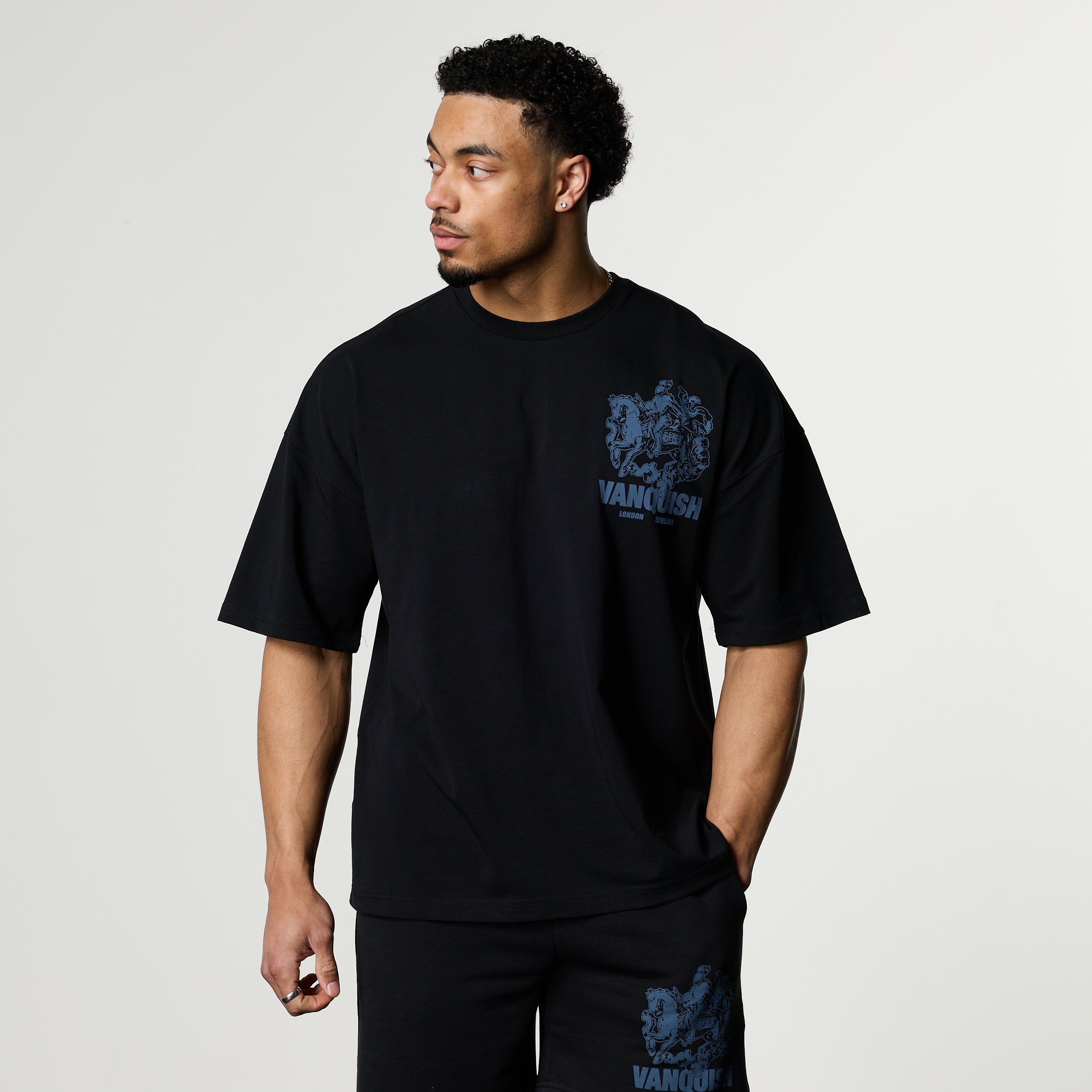 CAMELOT BLACK OVERSIZED T SHIRT