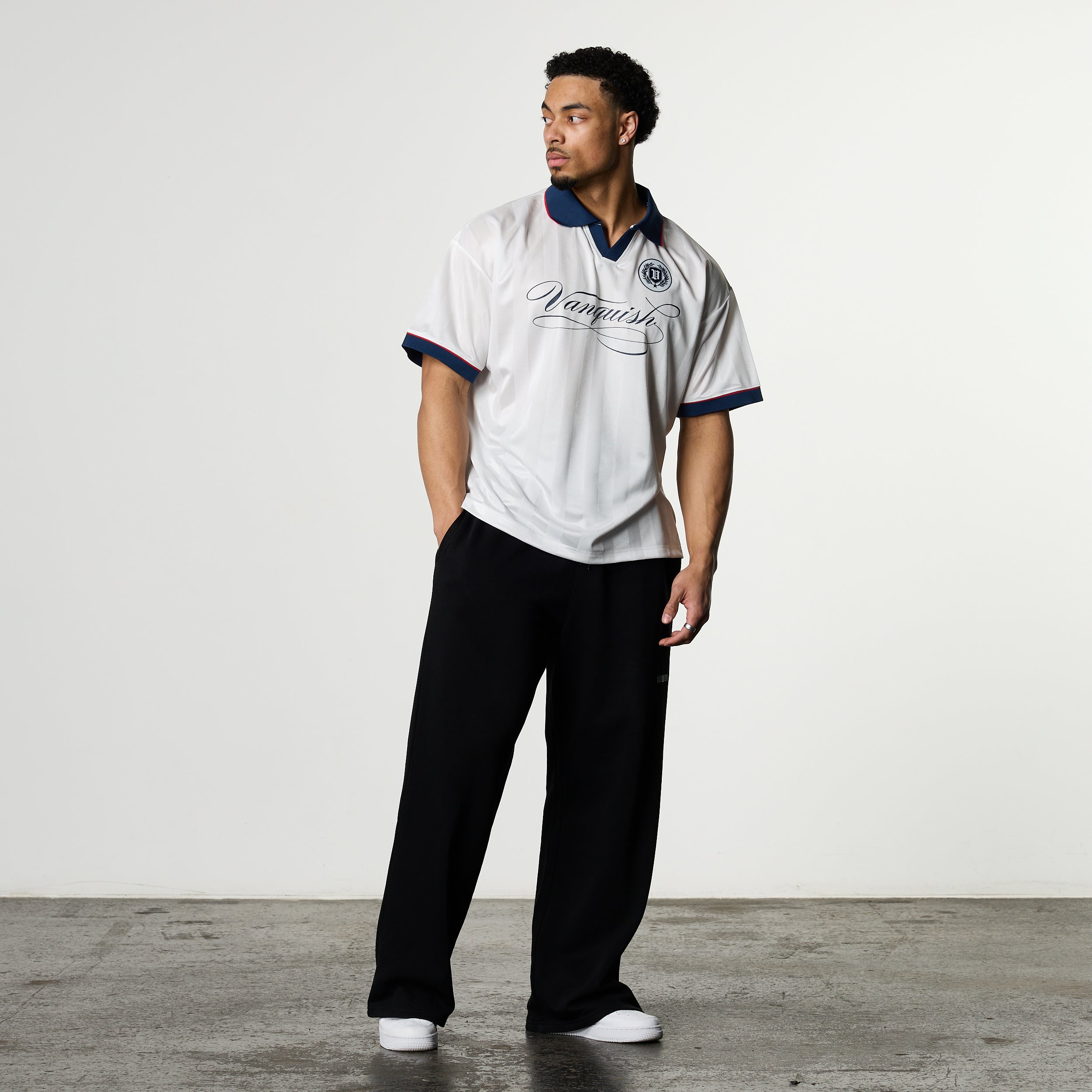 VANQUISH WHITE OVERSIZED BOXY FOOTBALL JERSEY