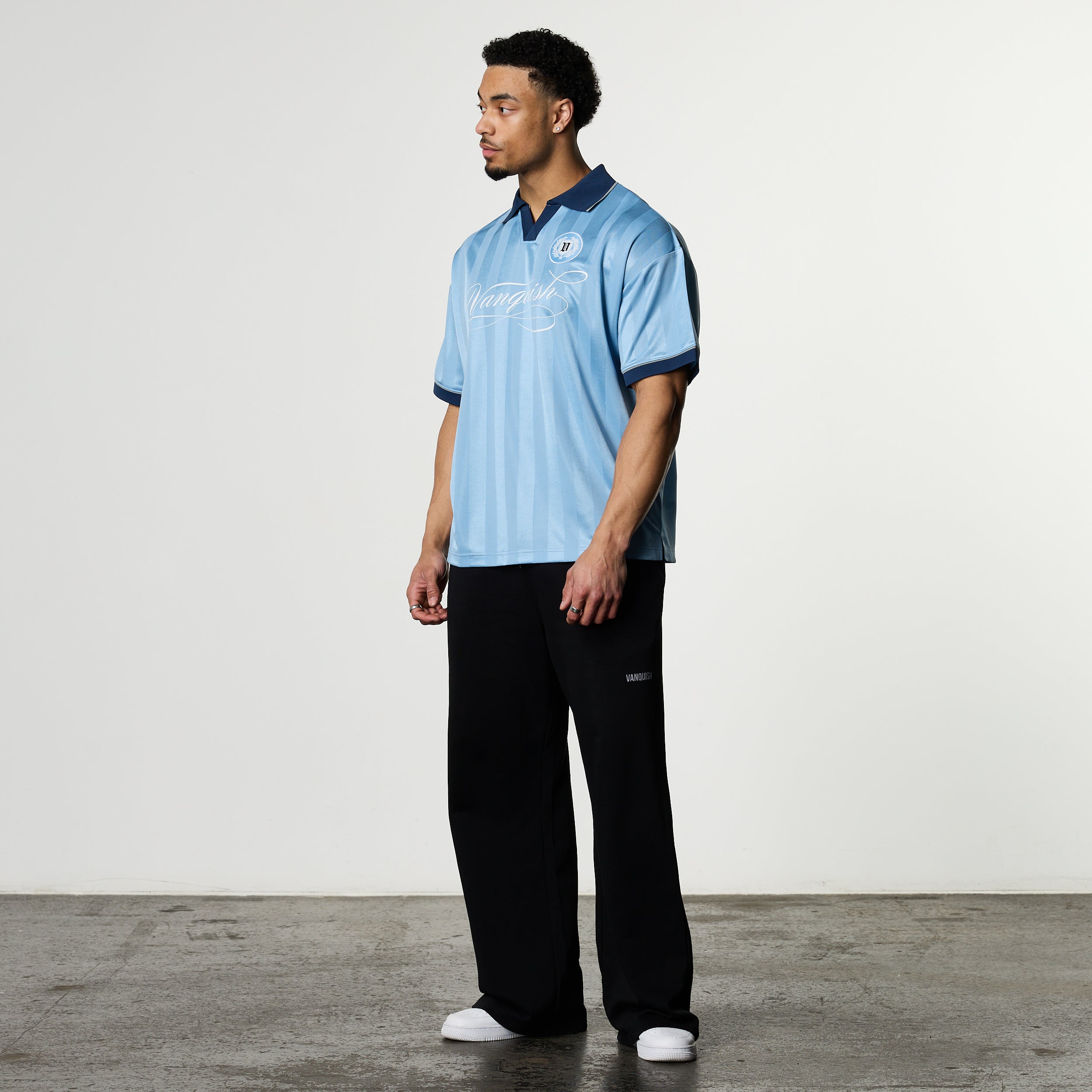VANQUISH BLUE OVERSIZED BOXY FOOTBALL JERSEY