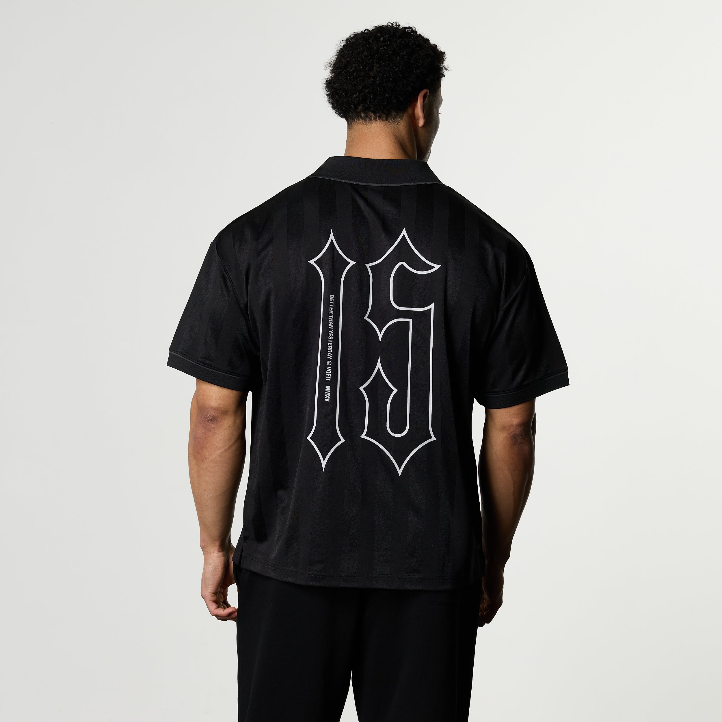 VANQUISH BLACK OVERSIZED BOXY FOOTBALL JERSEY