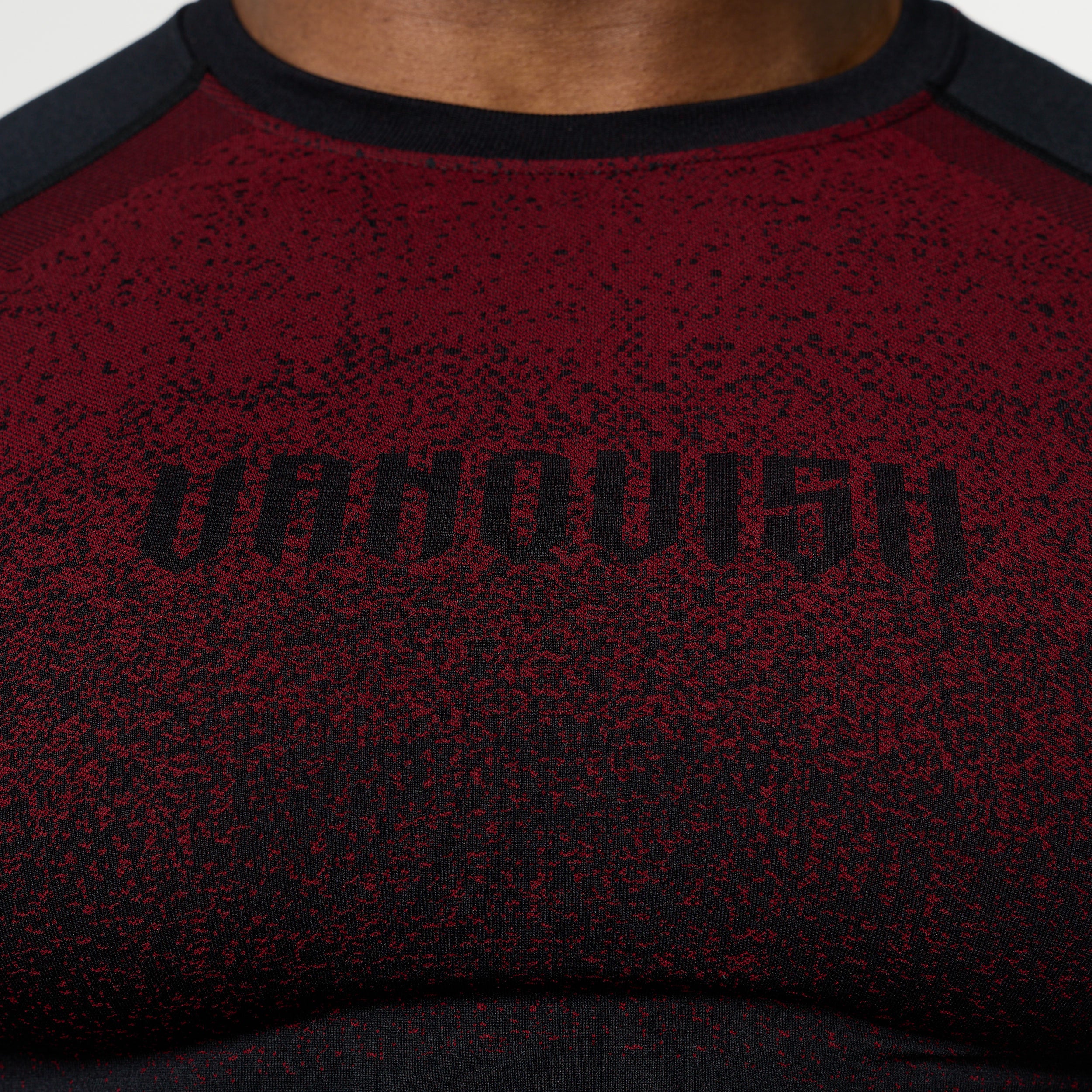TRIBAL COMPRESSION BLACK AND RED SHORT SLEEVE T SHIRT