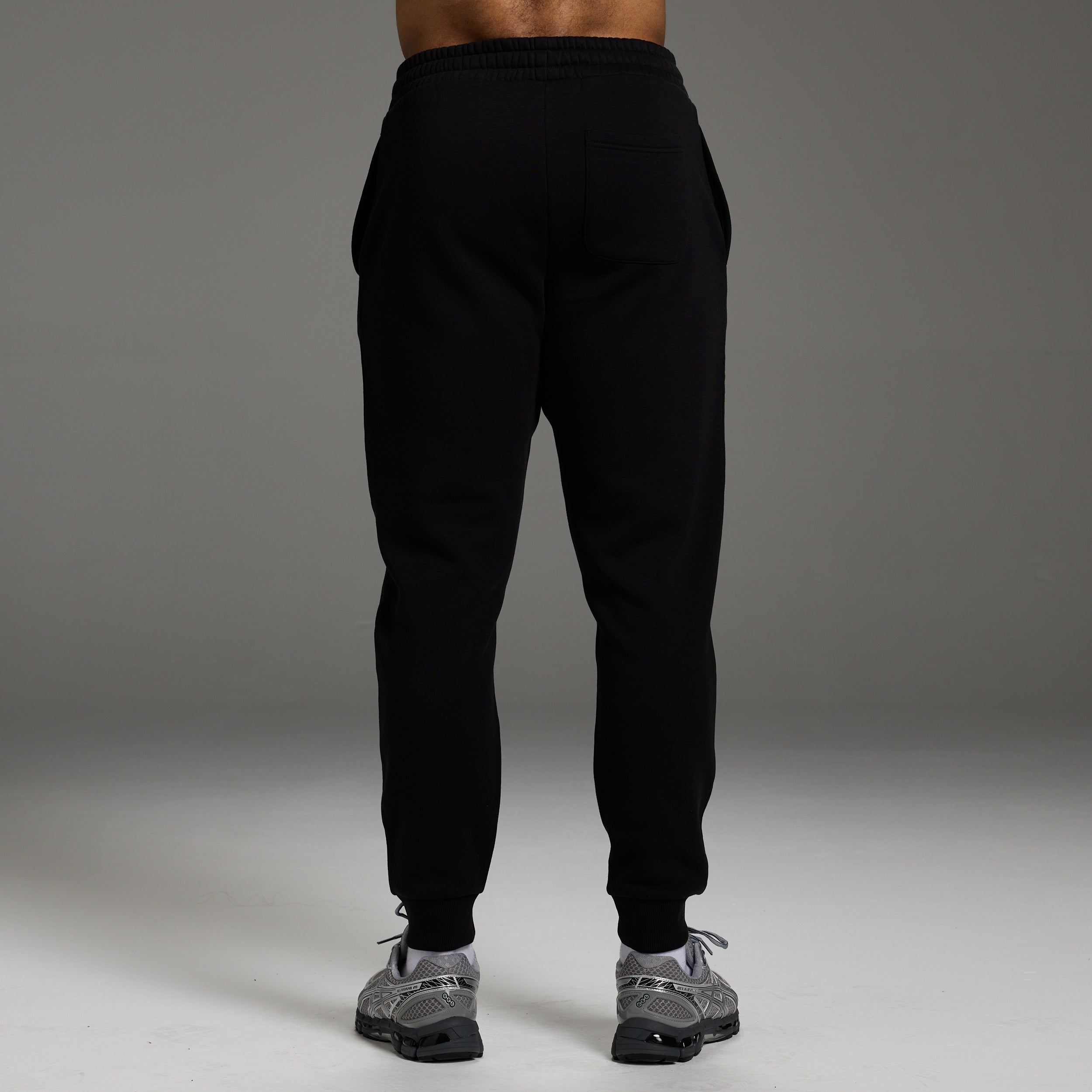 ORIGIN BLACK TAPERED SWEATPANTS