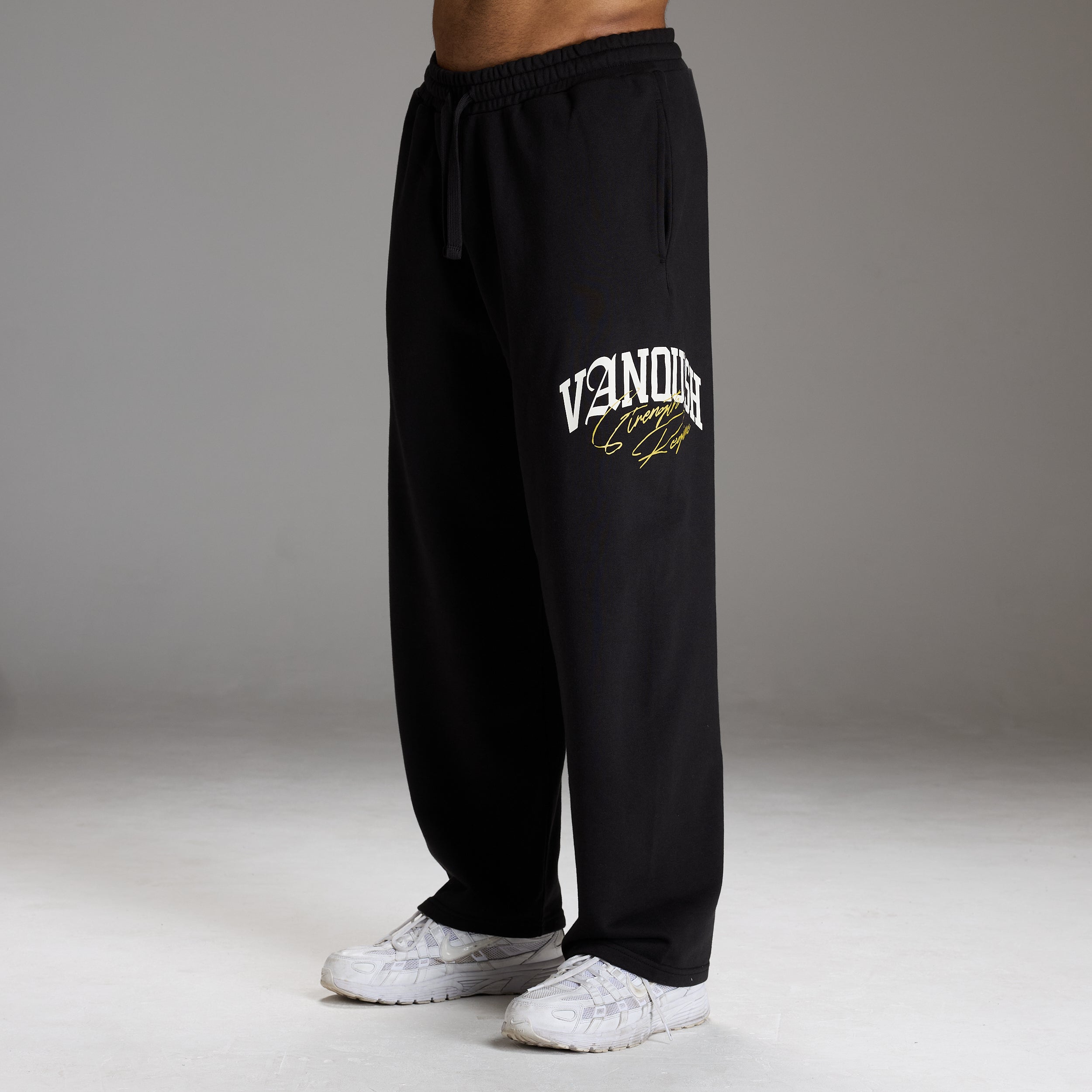 STRENGTH REGIME BLACK STRAIGHT LEG SWEATPANT