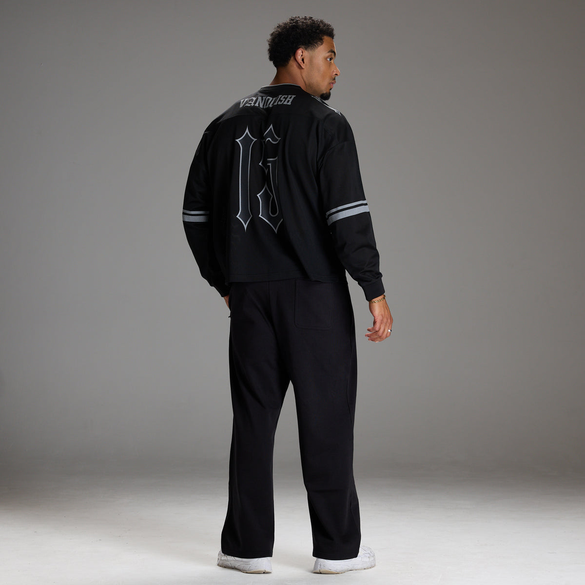 VARSITY BLACK OVERSIZED HOCKEY T SHIRT