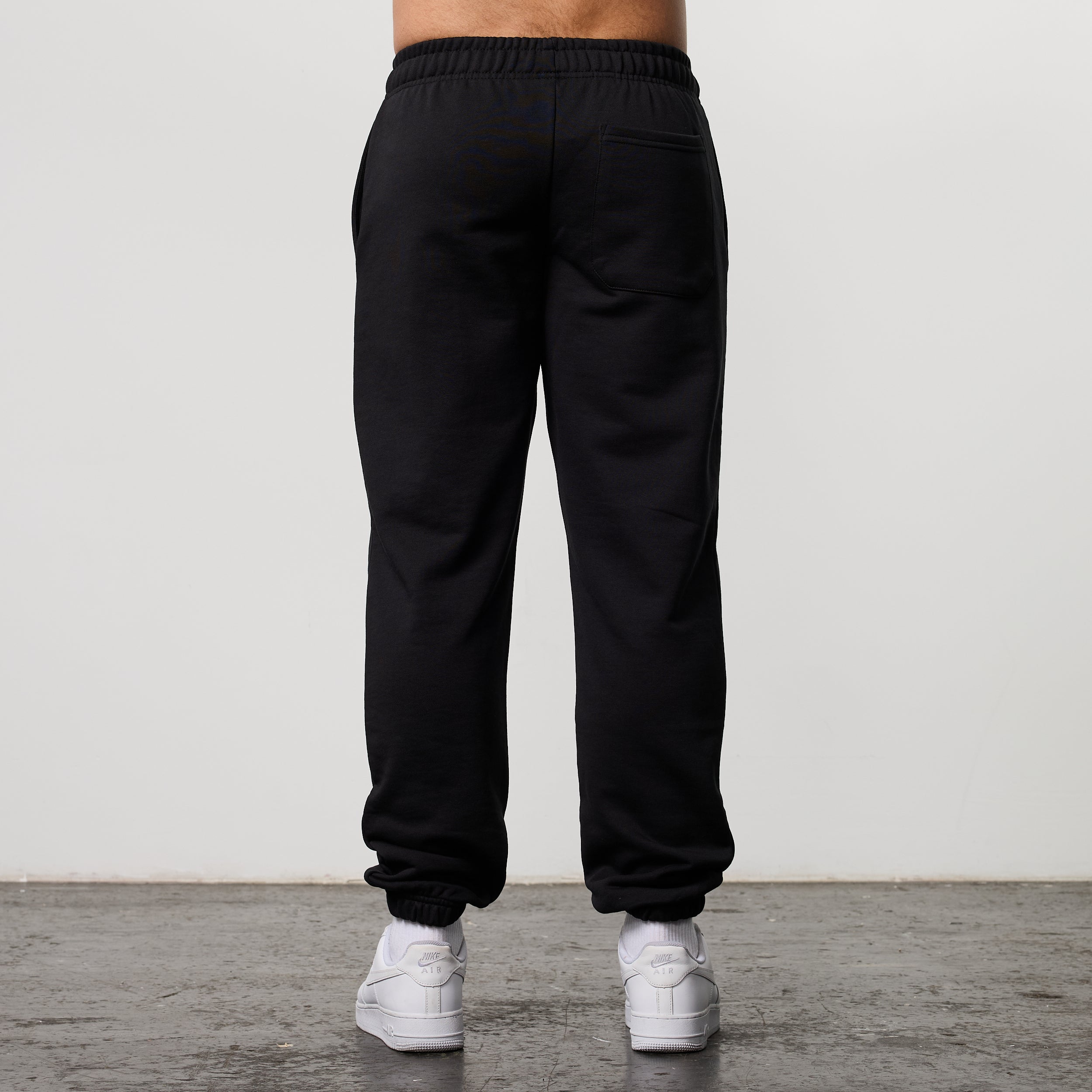 GRAFFITI BLACK OVERSIZED SWEATPANTS
