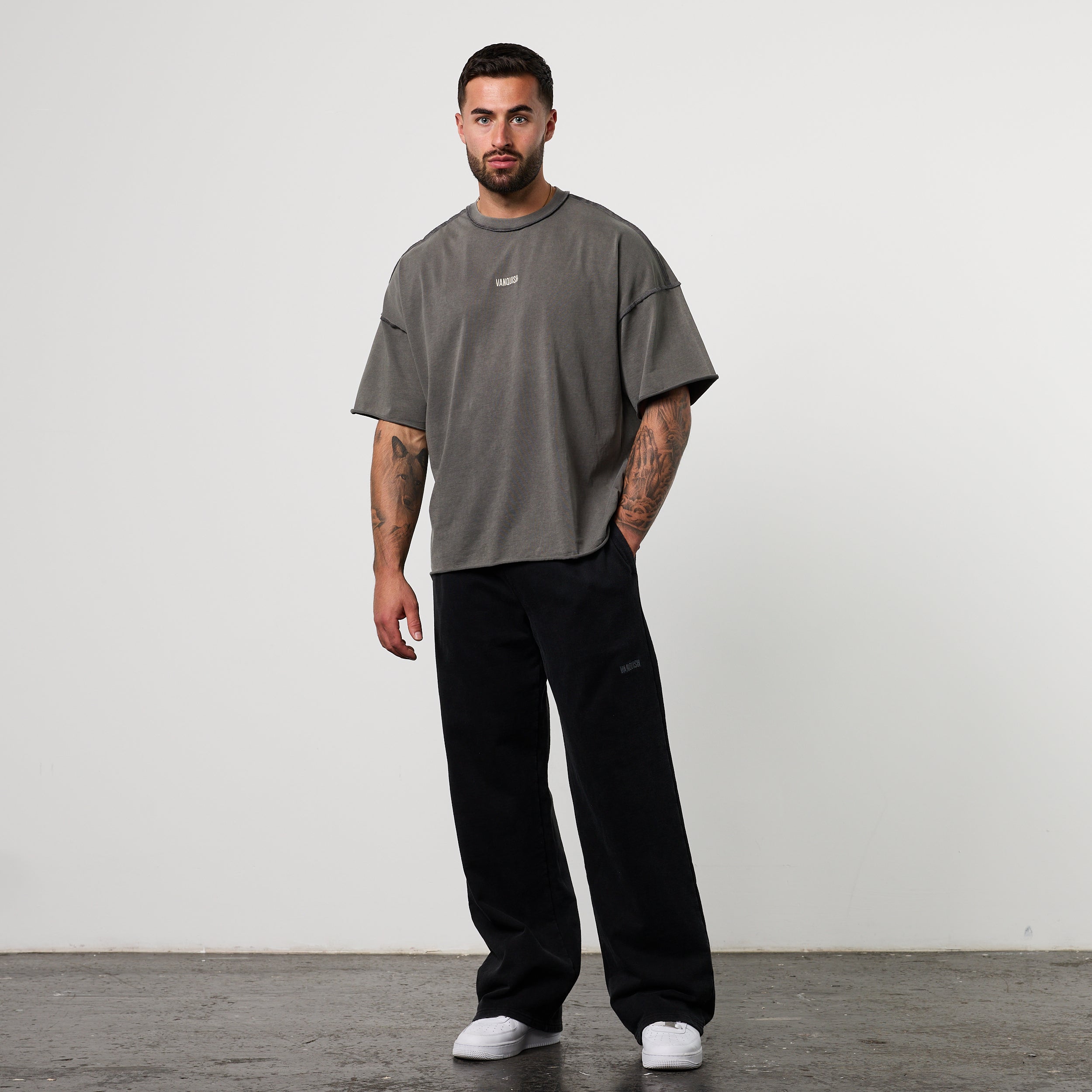 WASHED BLACK HEAVY WEIGHT STRAIGHT LEG SWEAT PANTS