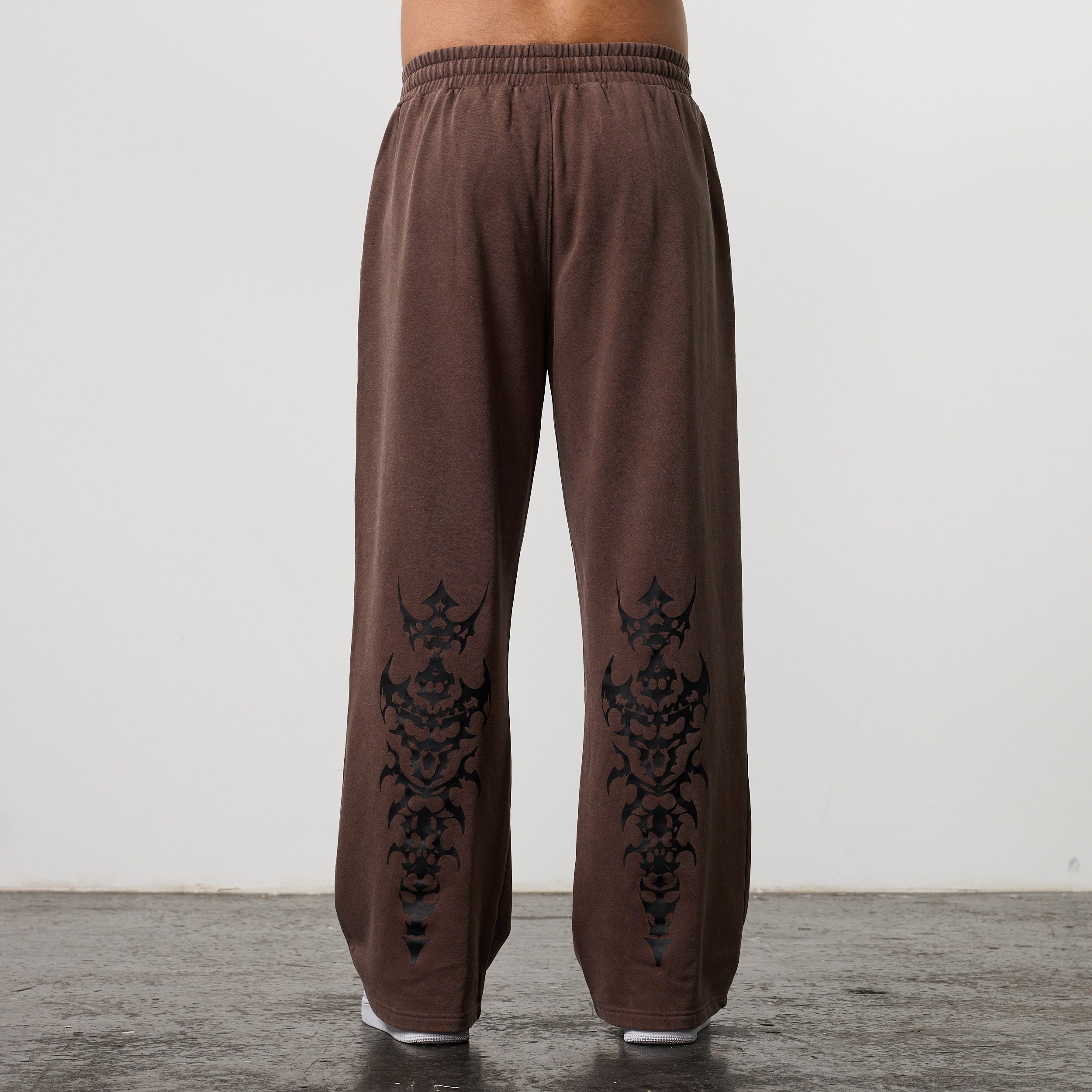 BLACK FORGE WASHED BROWN STRAIGHT LEG SWEATPANTS